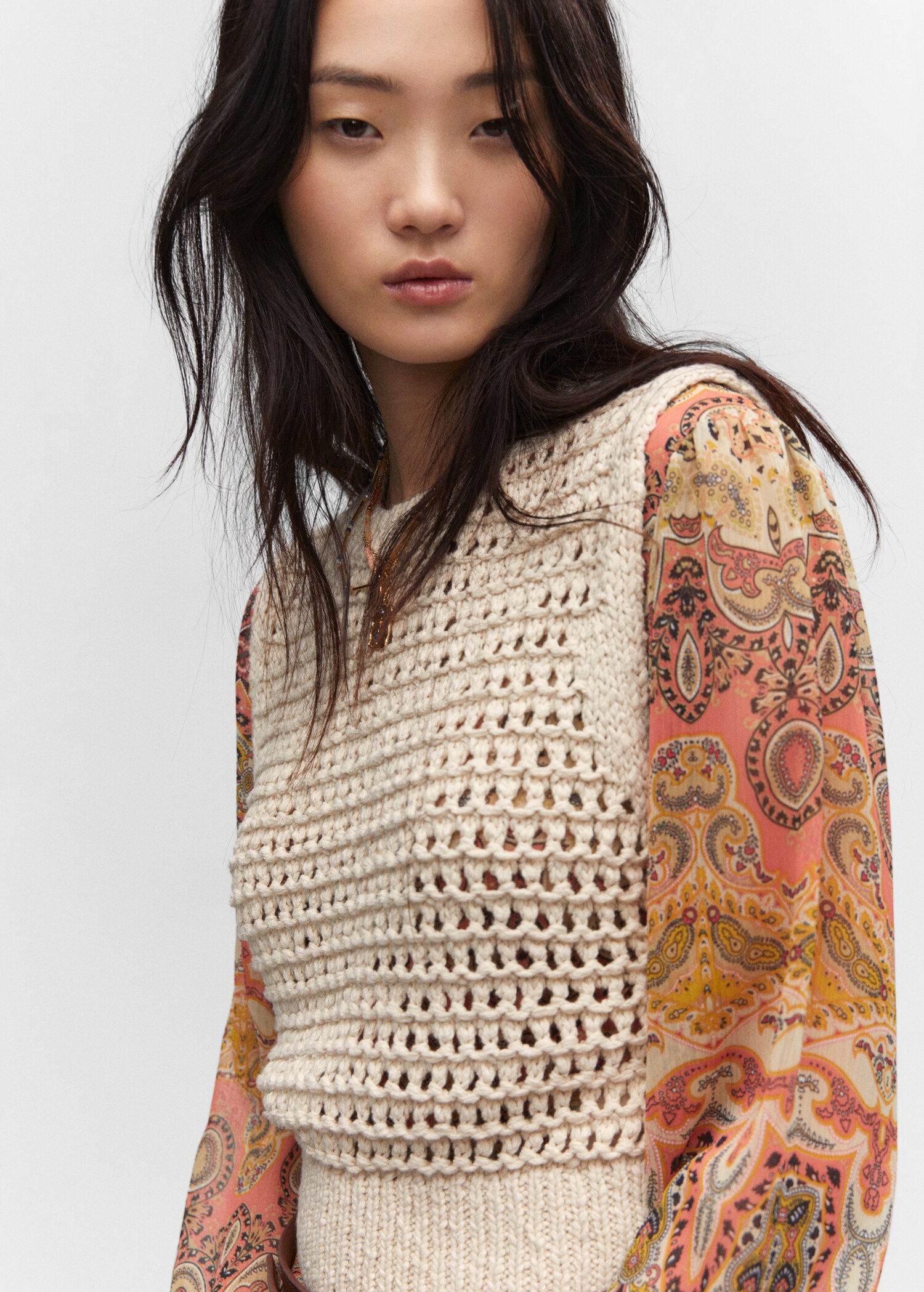 Fringed vest - Details of the article 1