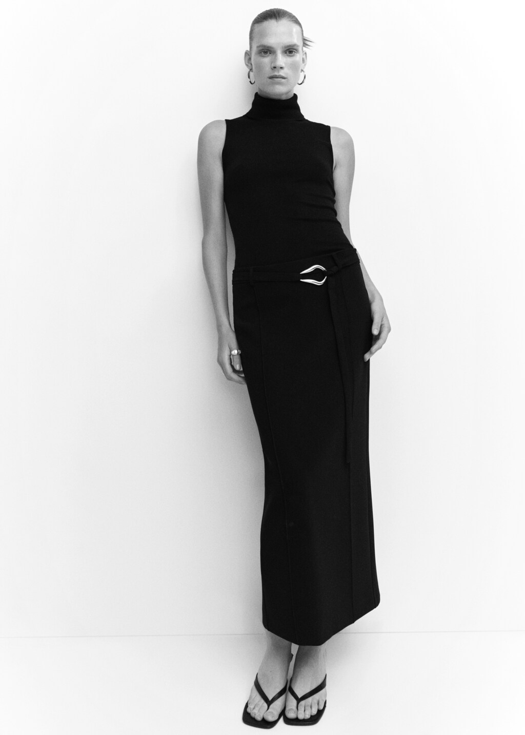 Skirt with slit and belt - Women | MANGO China