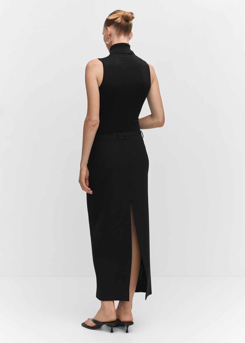 Skirt with slit and belt - Women | MANGO China