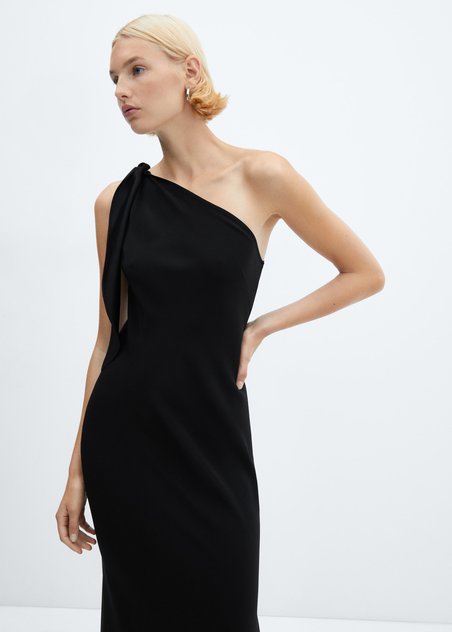 Robe asymétrique nœud Femme MANGO France (La Réunion)