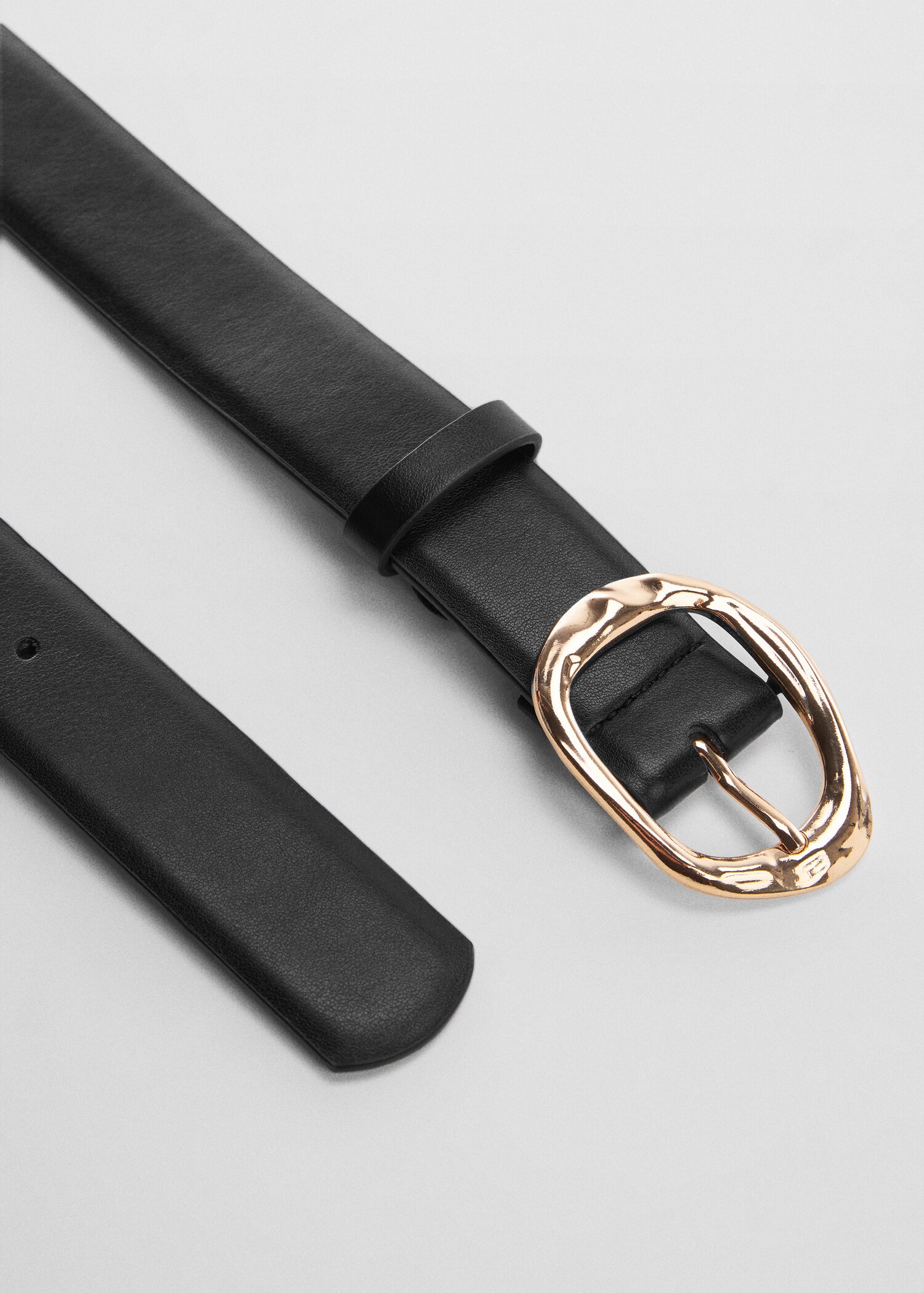Belt with irregular buckle  - Medium plane