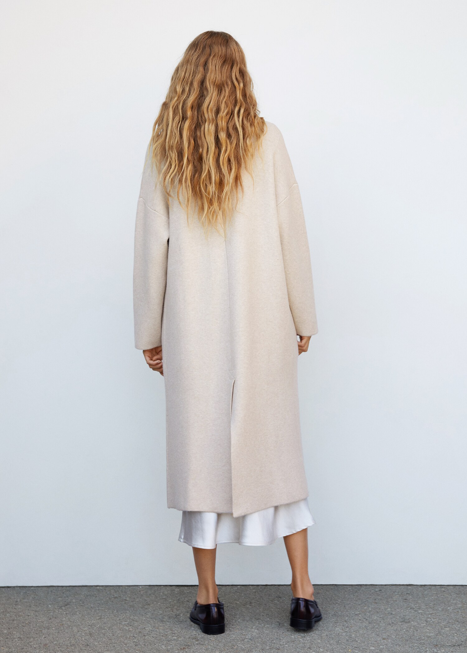 Oversize-Strickmantel mit Taschen - Rückseite des Artikels
