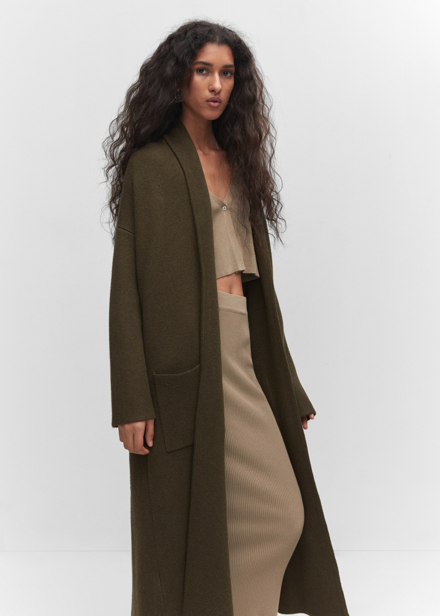 Oversized knitted coat with pockets - Details of the article 2