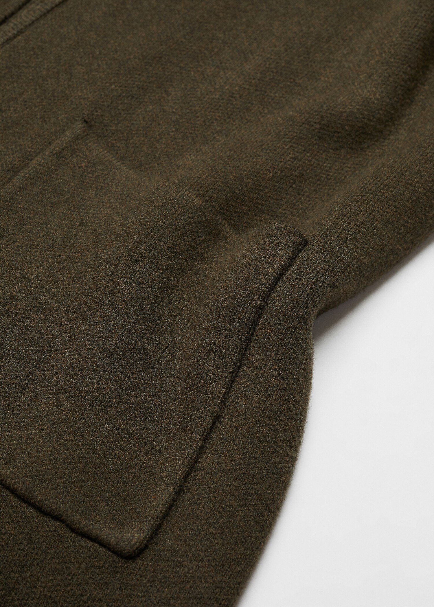 Oversized knitted coat with pockets - Details of the article 8