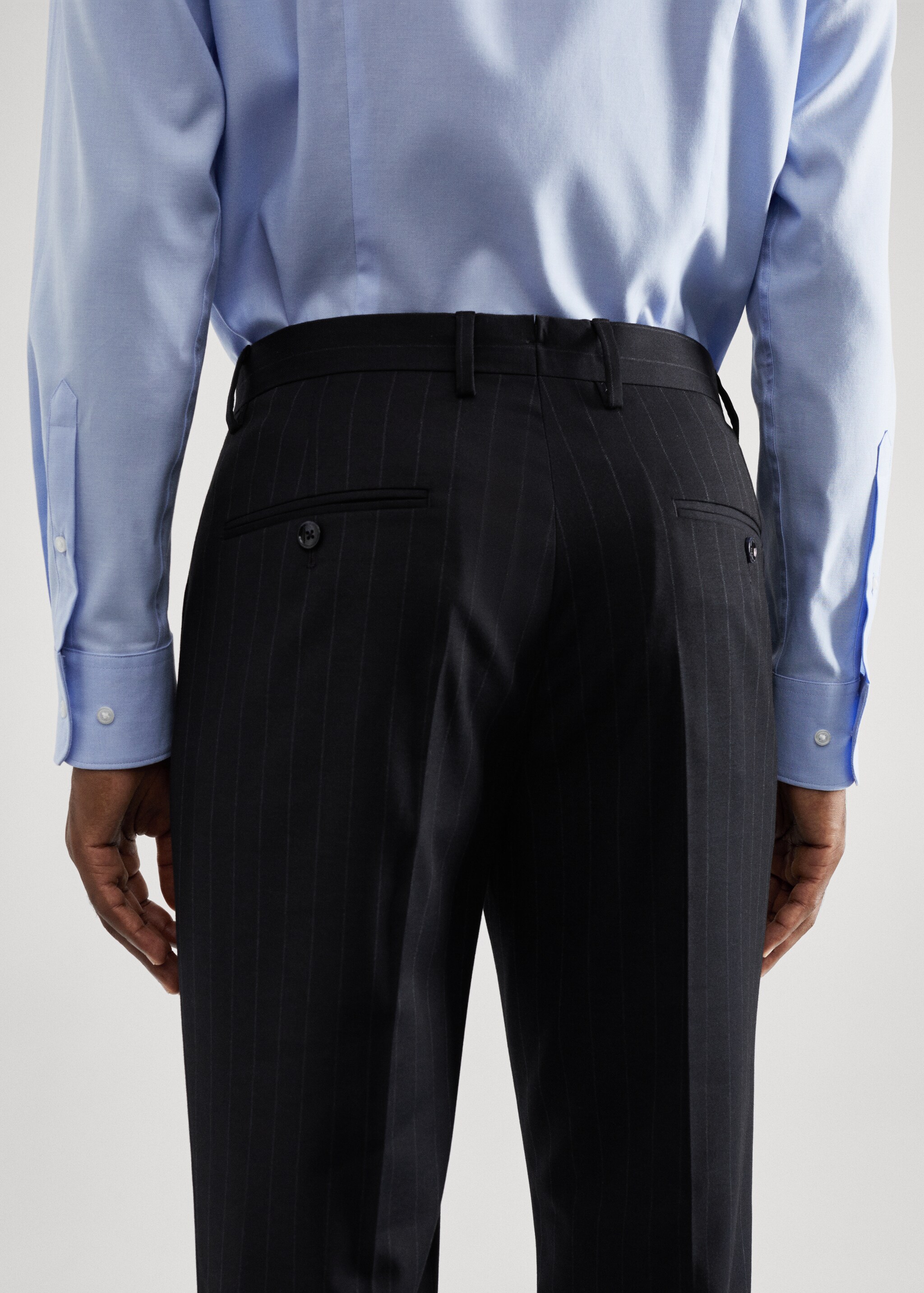 Pantaloni completo slim-fit tessuto stretch - Dettaglio dell'articolo 6