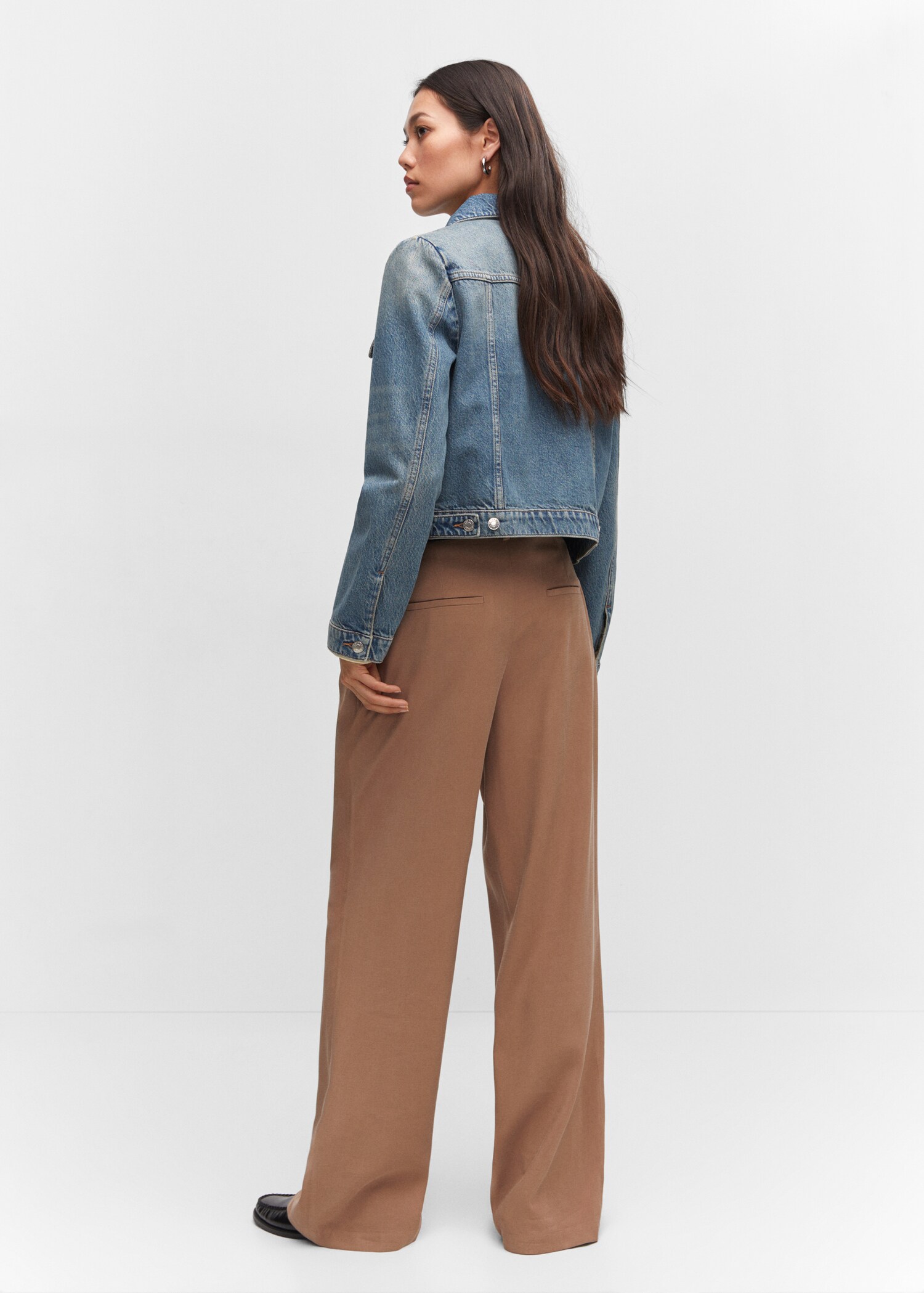Pocketed denim jacket - Reverse of the article