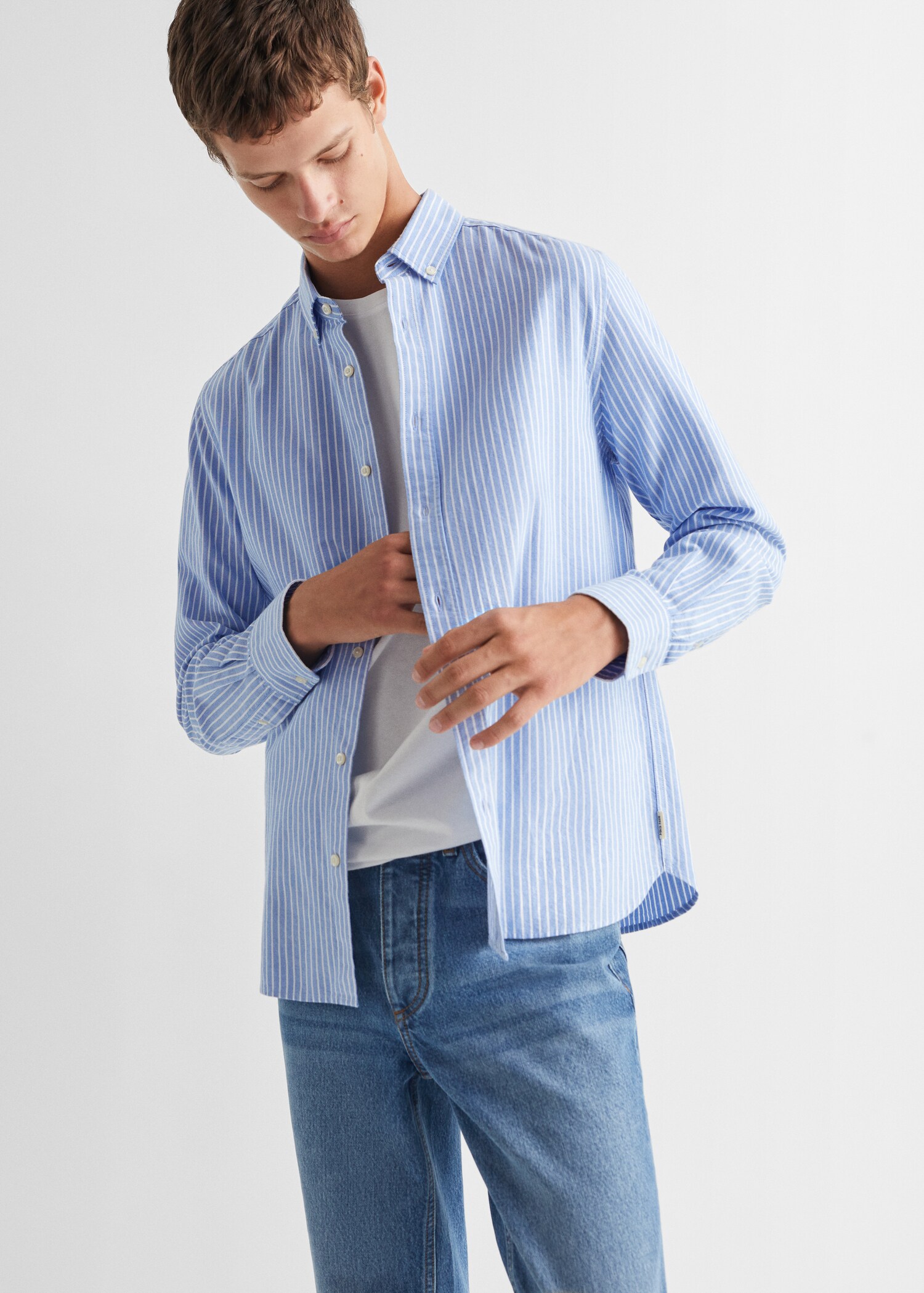 Camisa vestir regular fit rayas - Plano medio