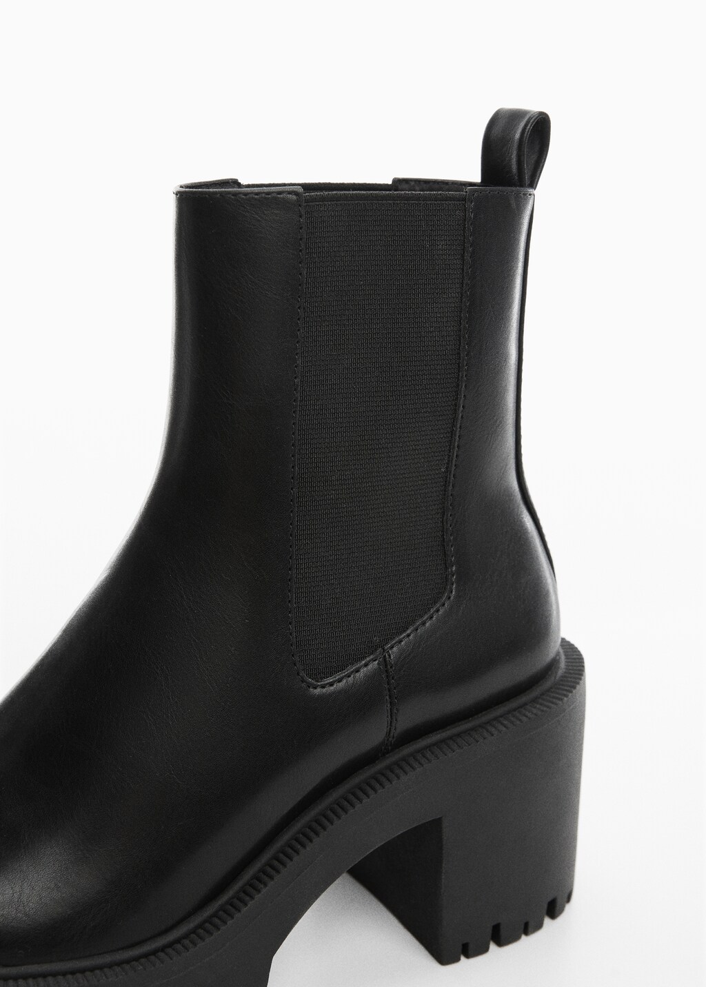 Track sole Chelsea boots Women MANGO Iraq