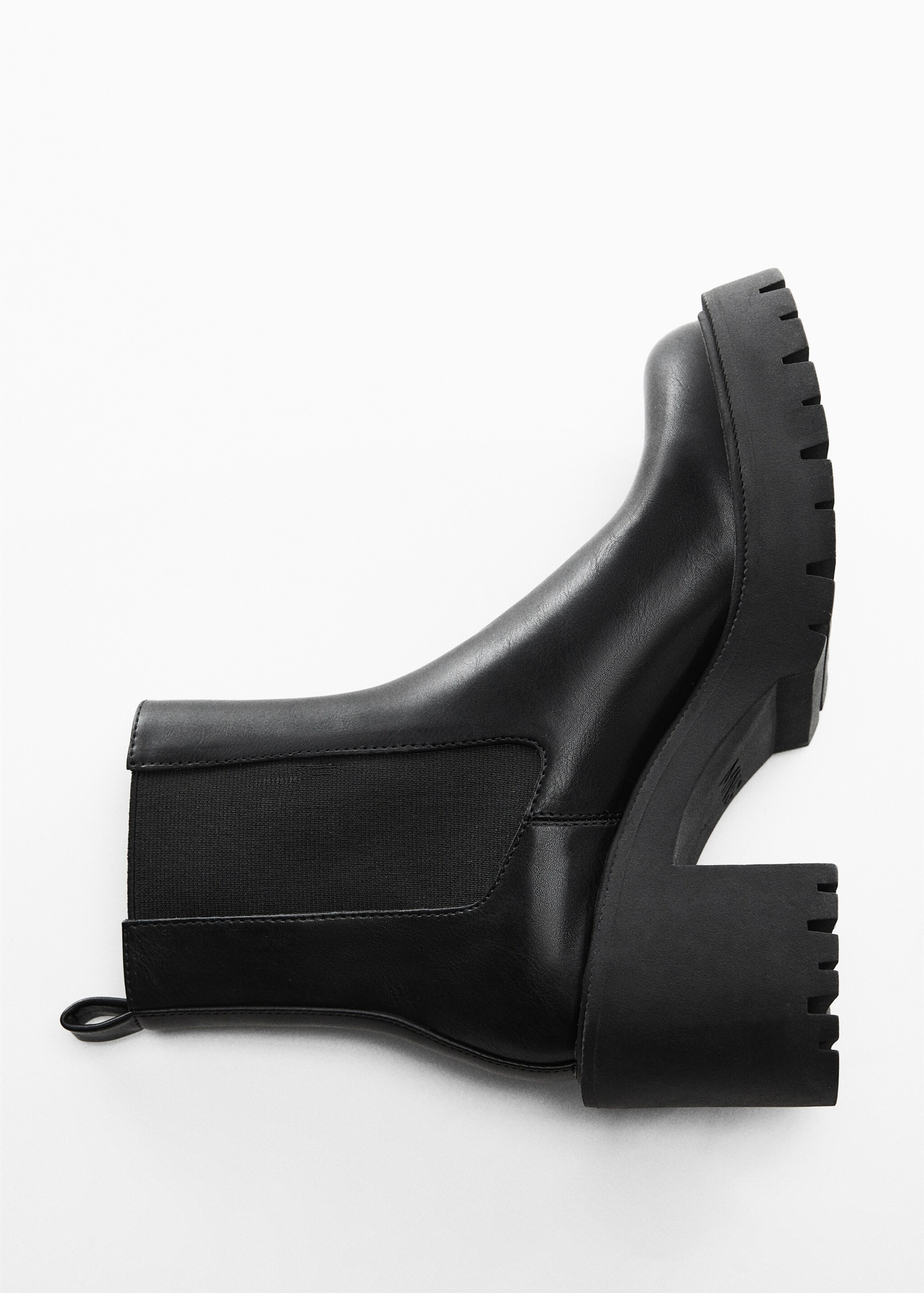 Track sole Chelsea boots - Details of the article 5