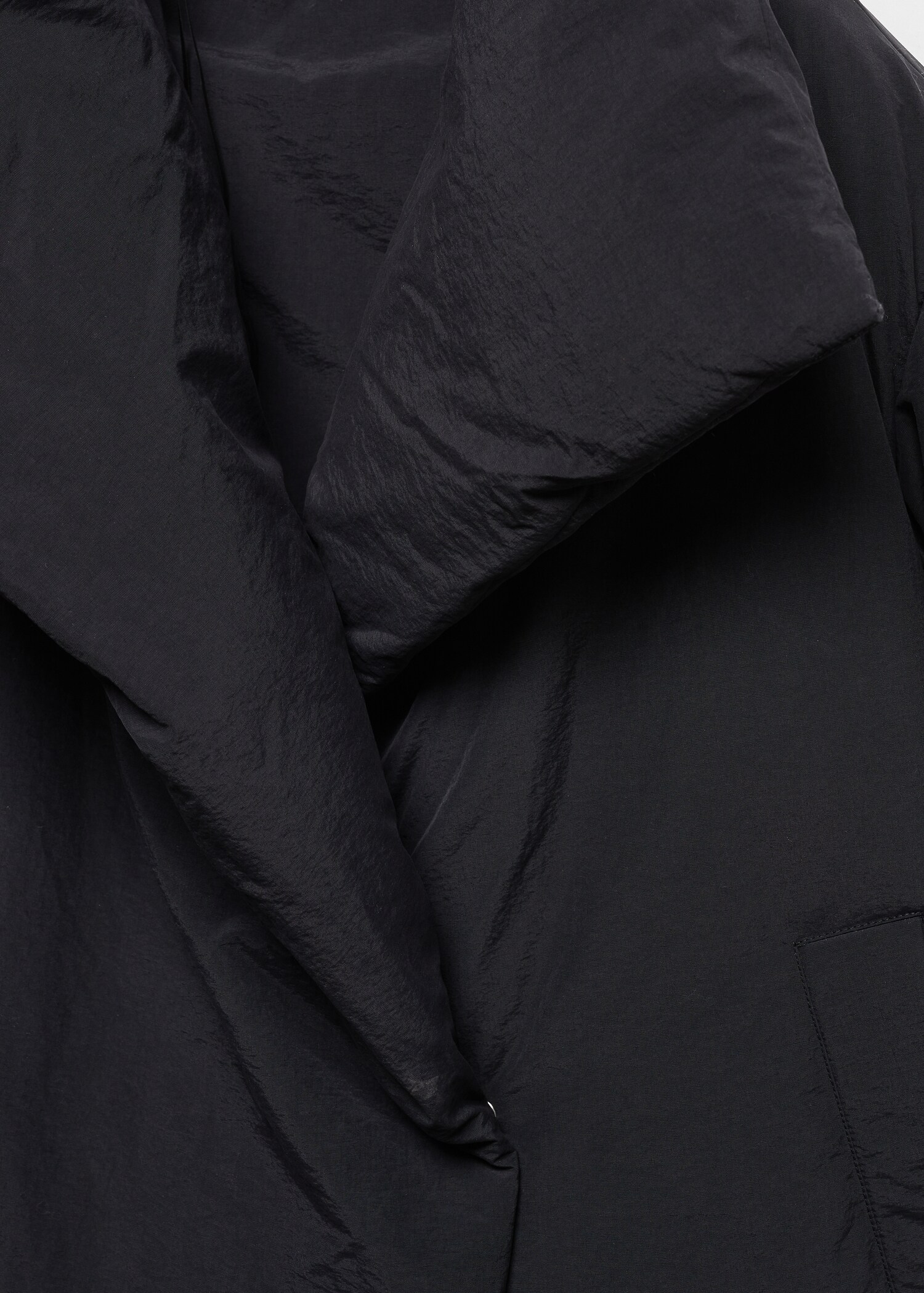 Anorak corto acolchado oversize - Details of the article 8