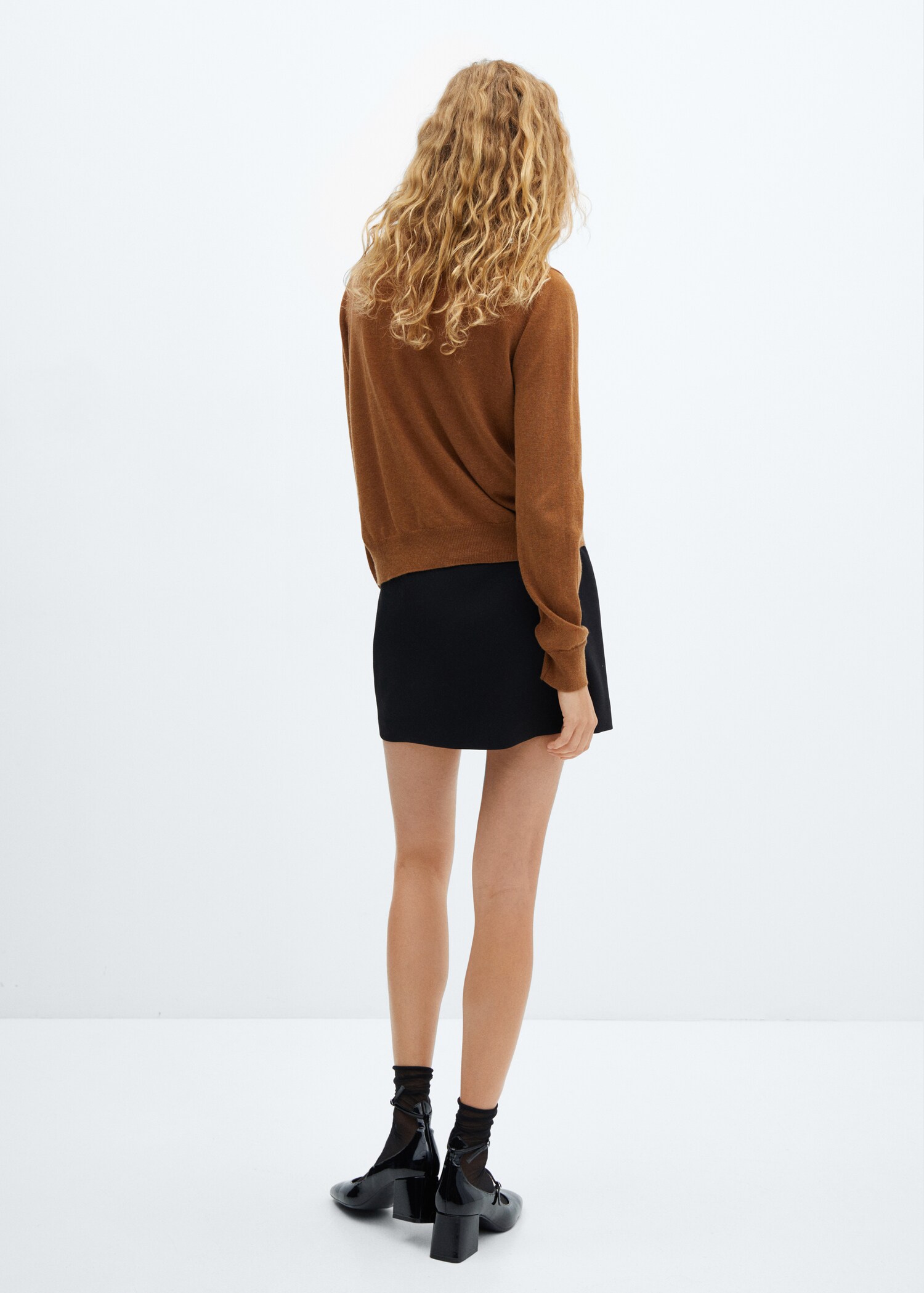 V-neck knit cardigan - Reverse of the article