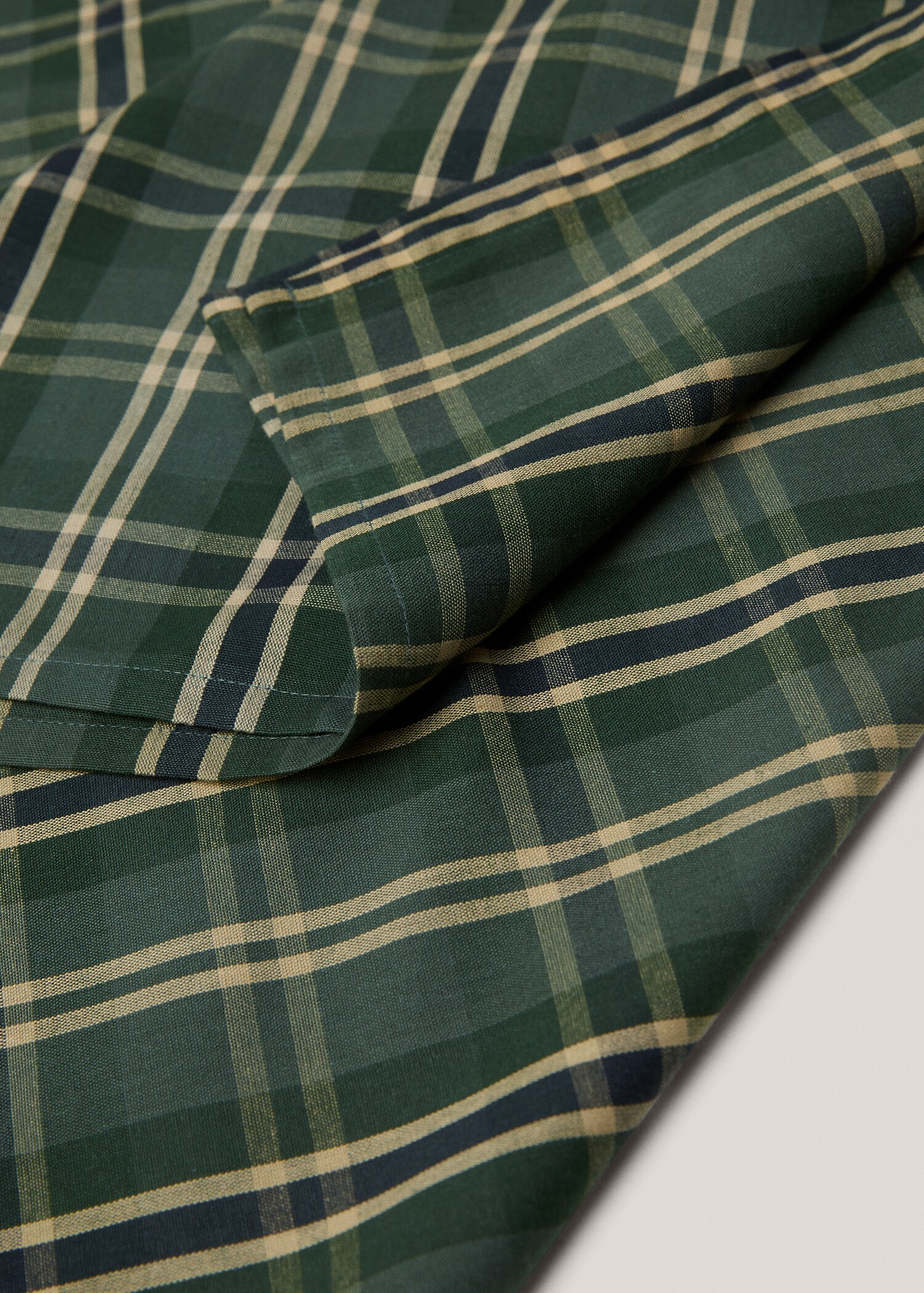 Striped cotton tablecloth 67x67 in - Details of the article 1