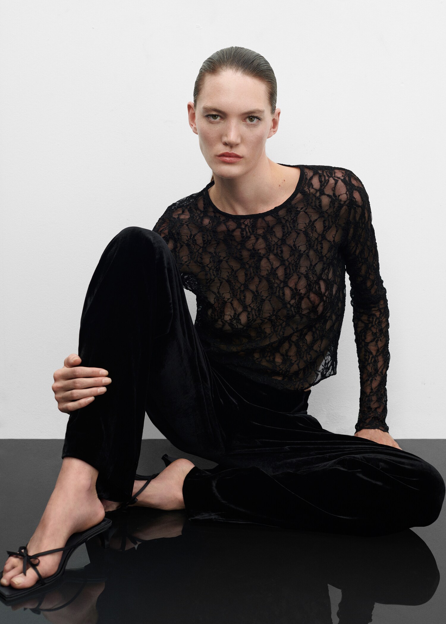 Velvet wideleg trousers - Details of the article 2