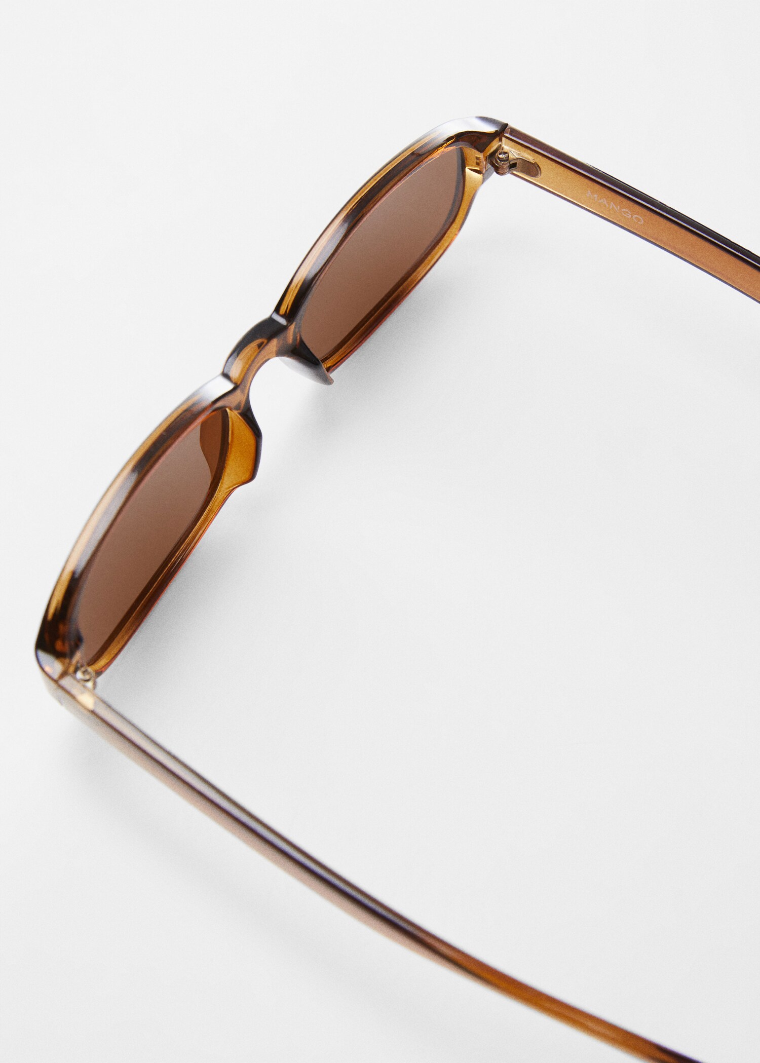 Retro style sunglasses - Details of the article 1