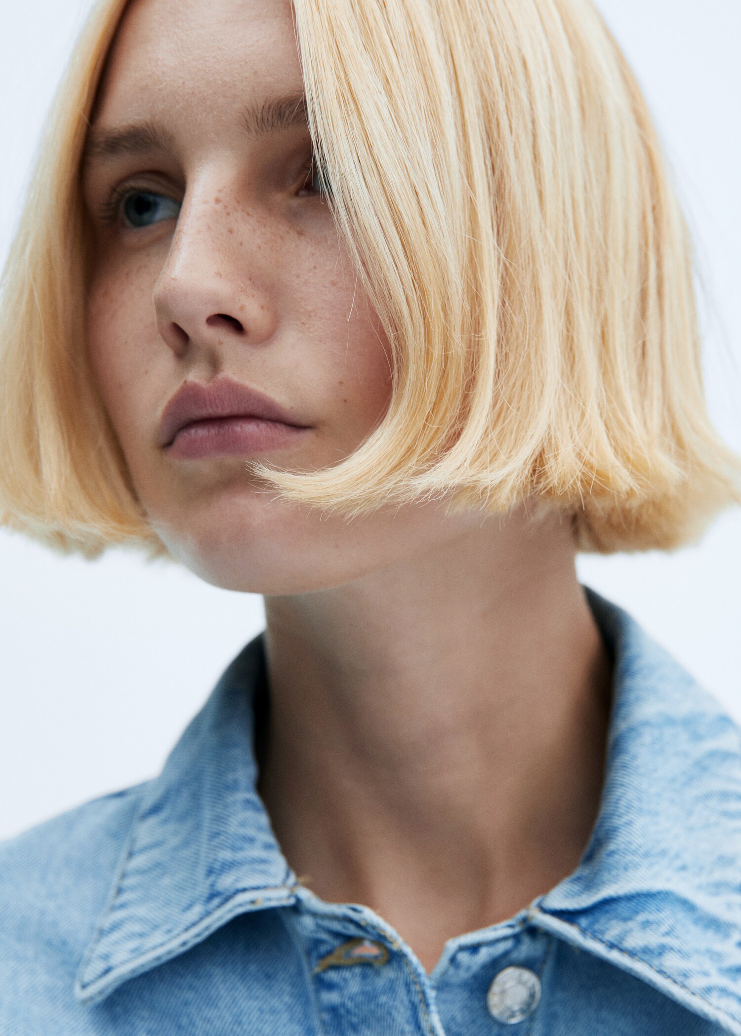 Pocket denim overshirt - Details of the article 1