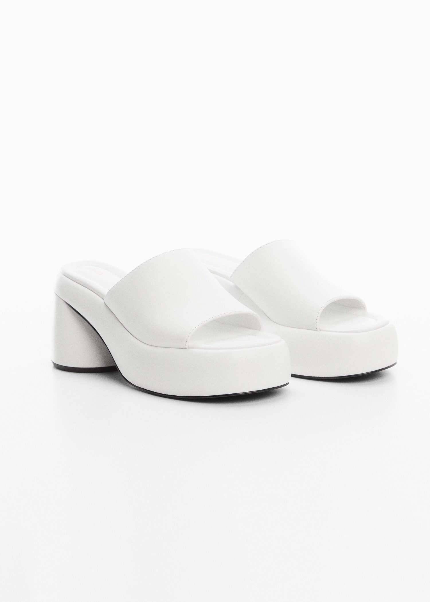 Sandales cuir talon bloc - Plan moyen