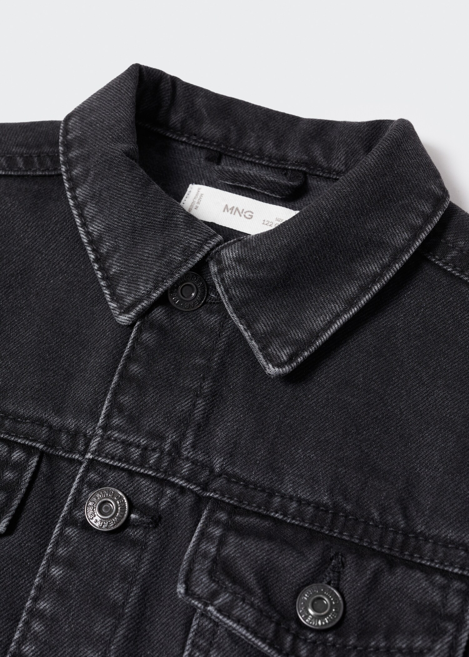 Pocketed denim jacket - Details of the article 8
