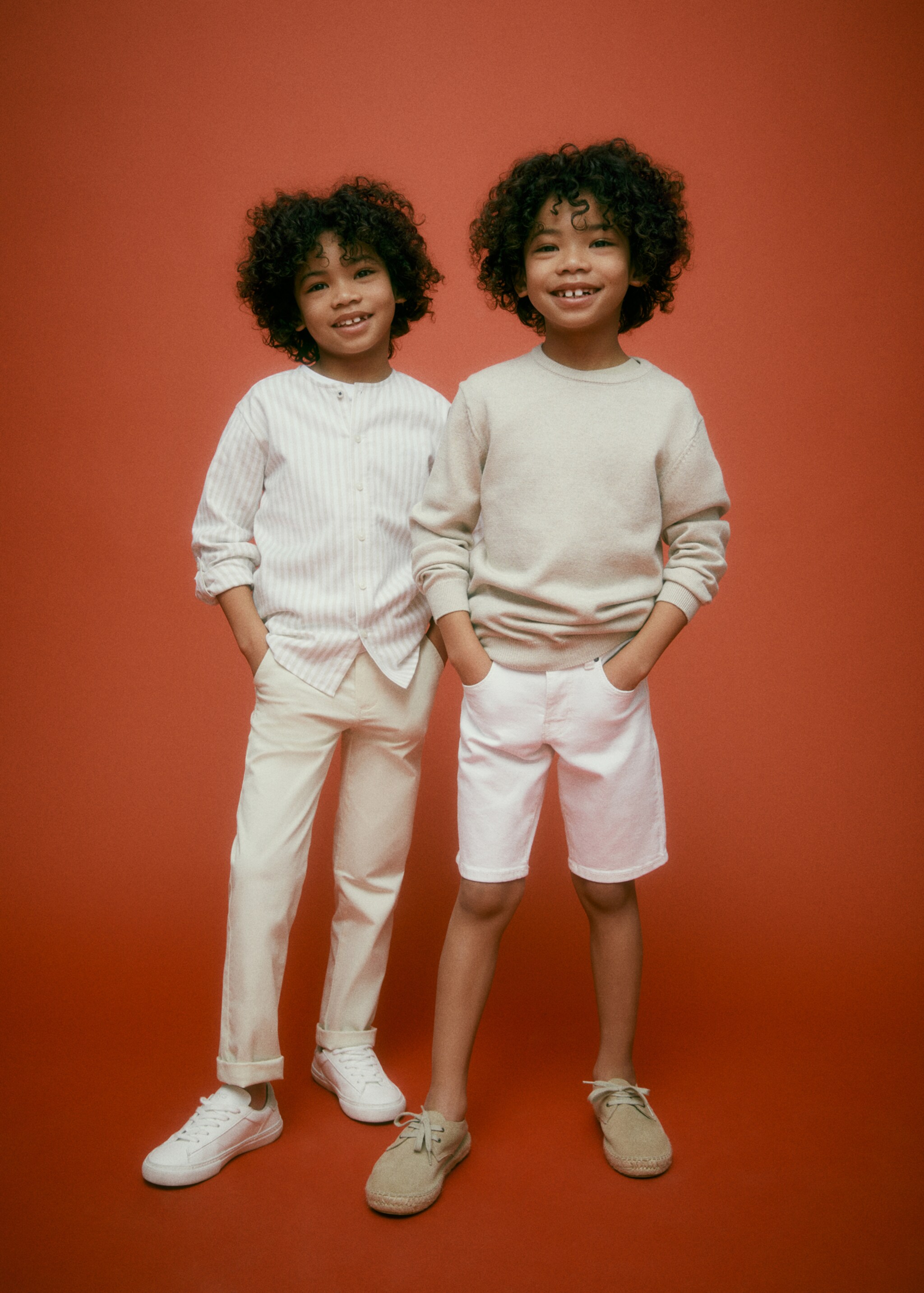 Cotton Bermuda shorts - Details of the article 5, White. Ref: 57093267-00.