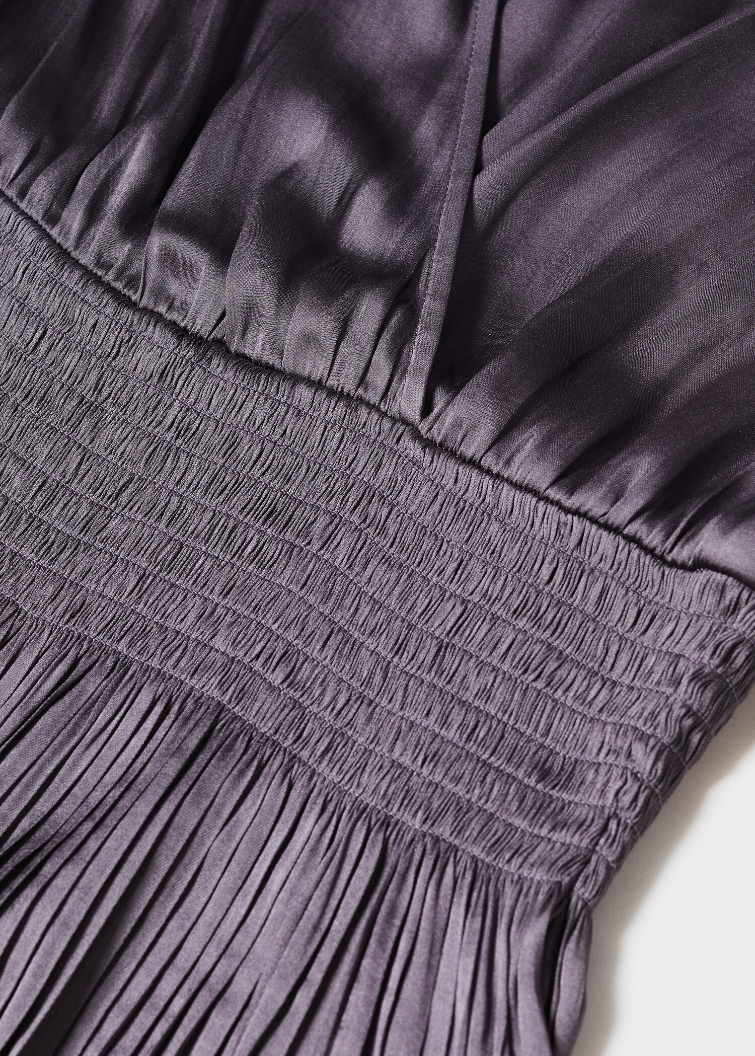 Vestido plisado satinado - Detalle del artículo 8