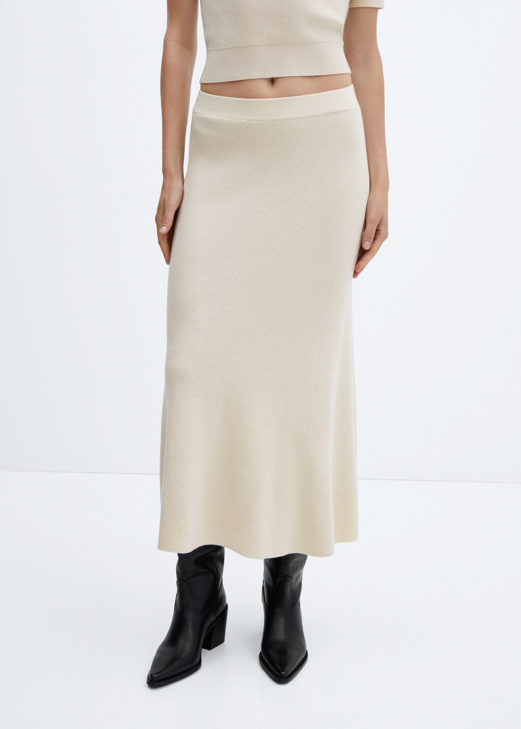 Ribbed midi skirt