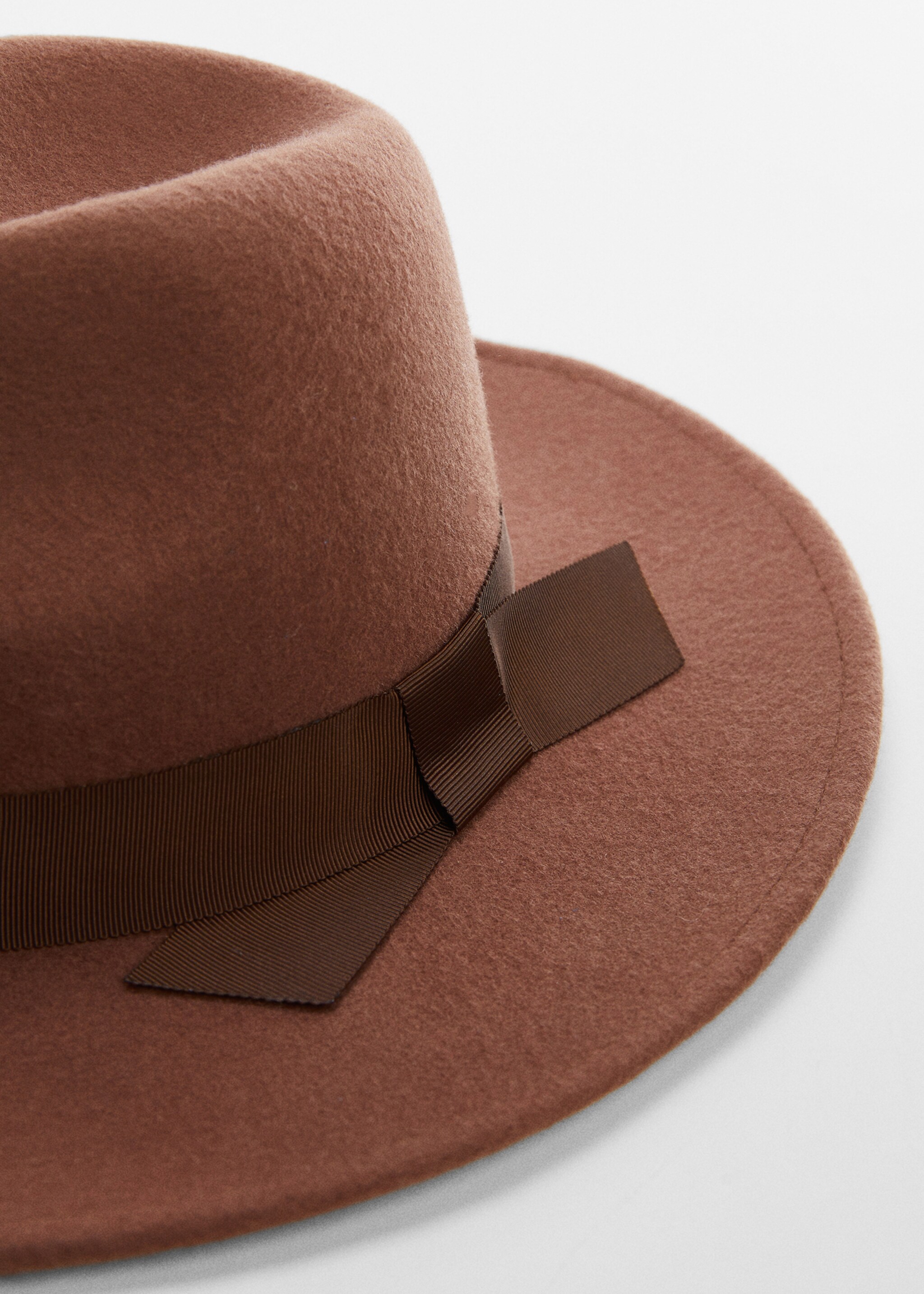 Woollen ribbon hat - Medium plane