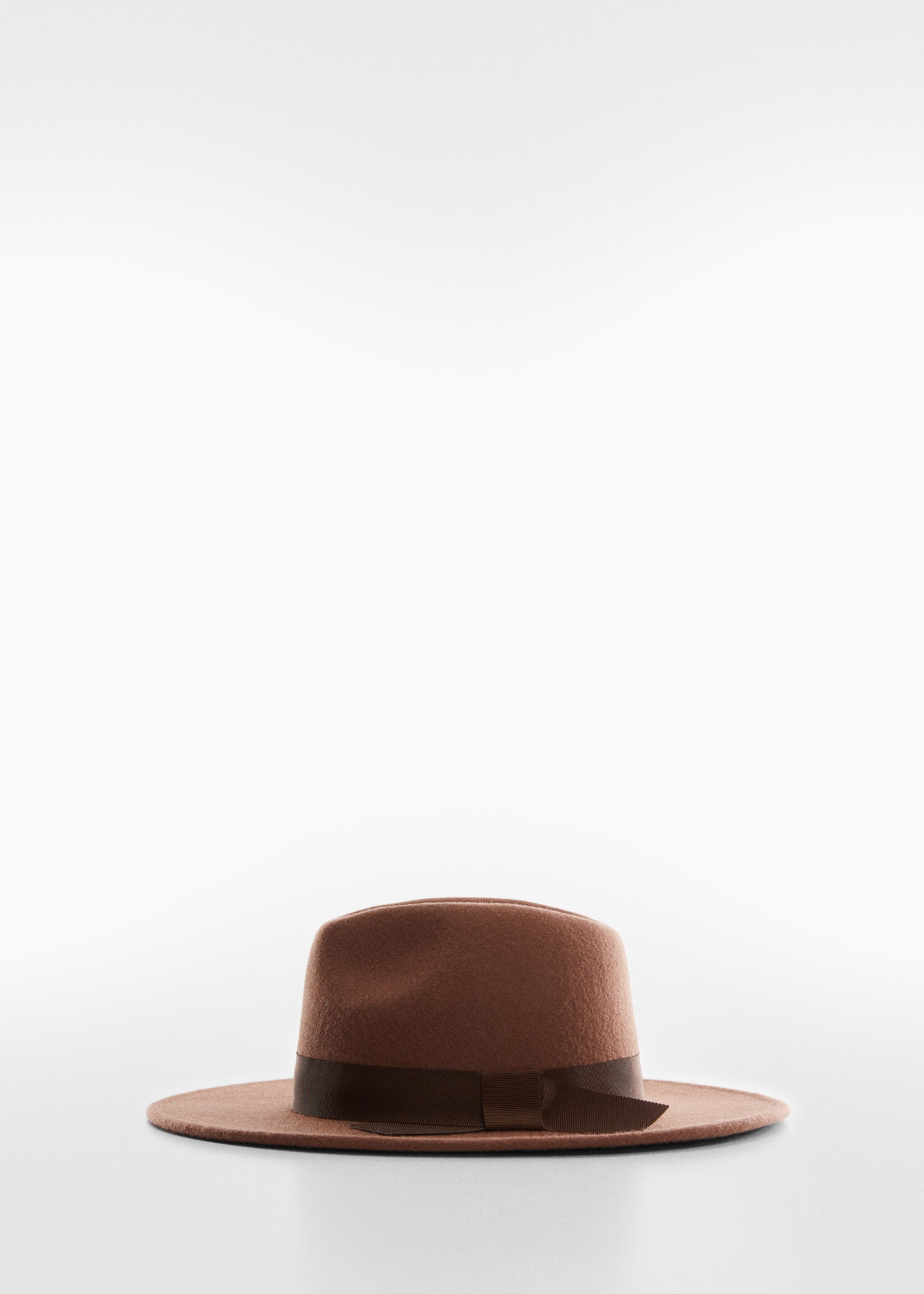 Woollen ribbon hat - Article without model