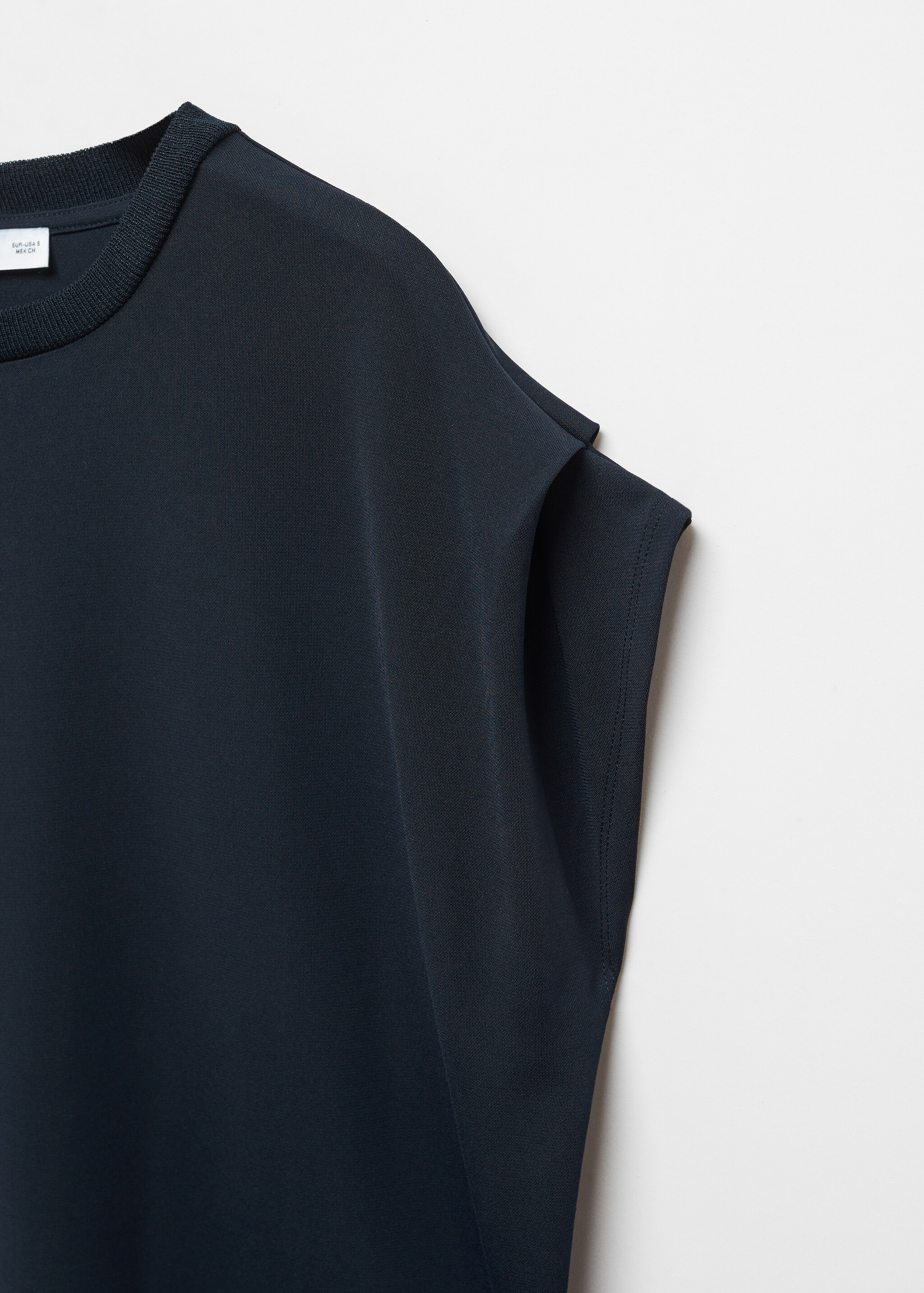 Oversized short-sleeved t-shirt - Details of the article 8