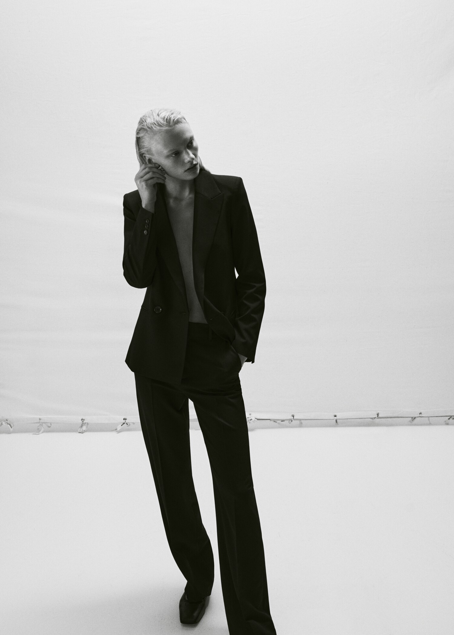 Straight suit pants - Details of the article 7