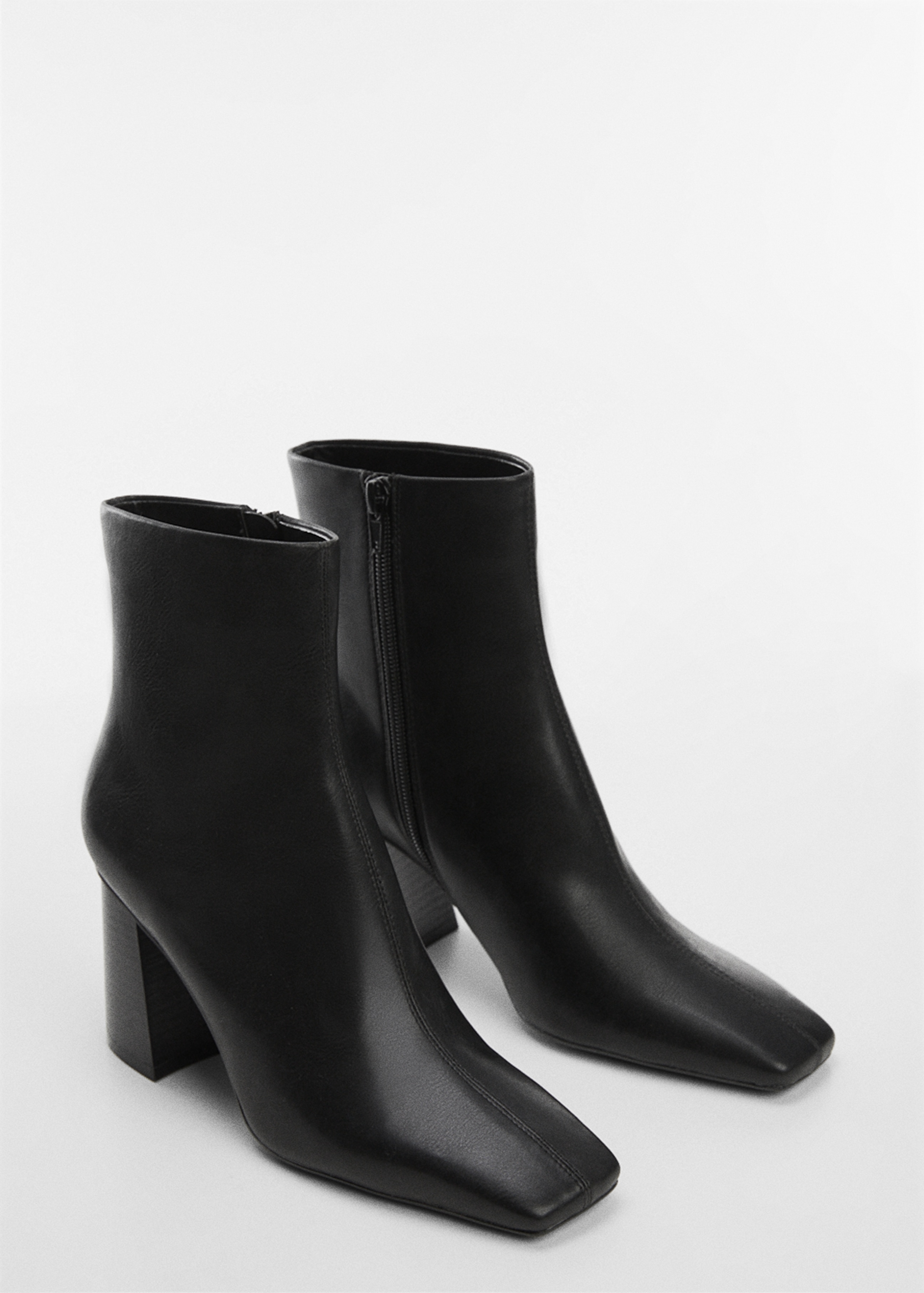 Ankle boots with square toe heel