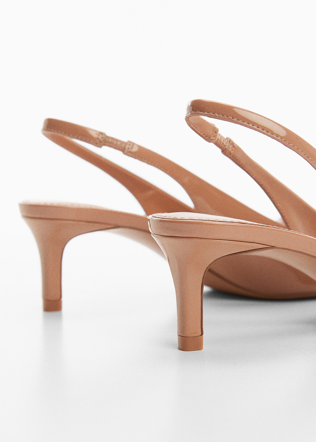 Patent leather-effect slingback shoes - Women | MANGO Kosovo Patent leather-effect slingback shoes - Women | MANGO Kosovo