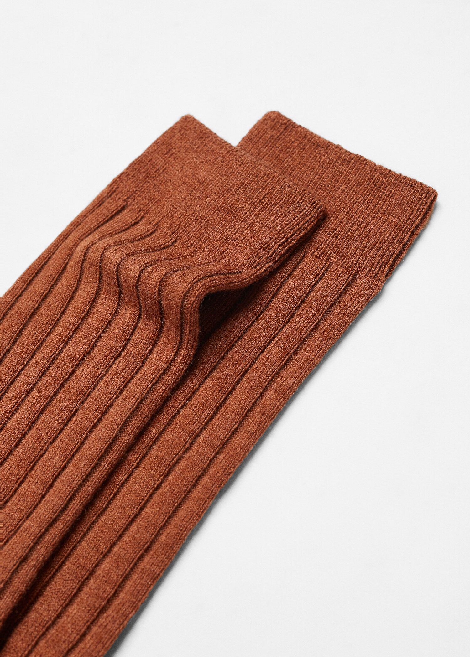 Chaussettes côtelées - Plan moyen