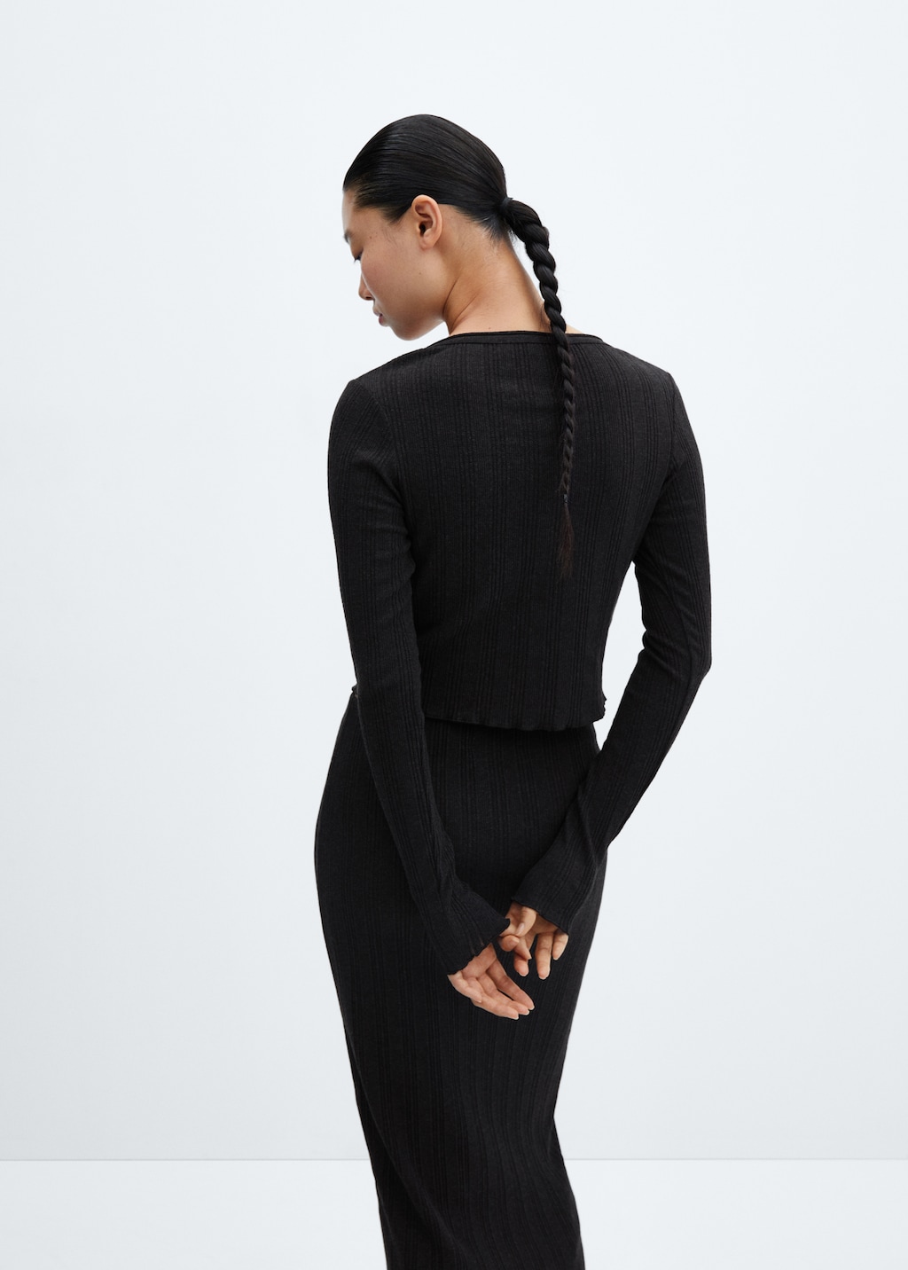 Knitted t-shirt with button - image 3