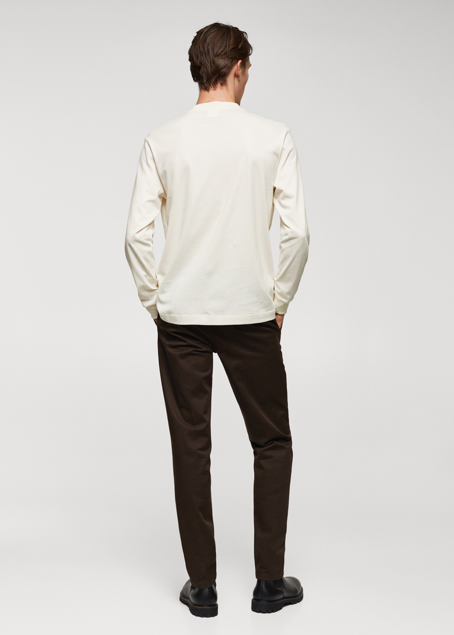Long-sleeved t-shirt with pocket - Reverse of the article