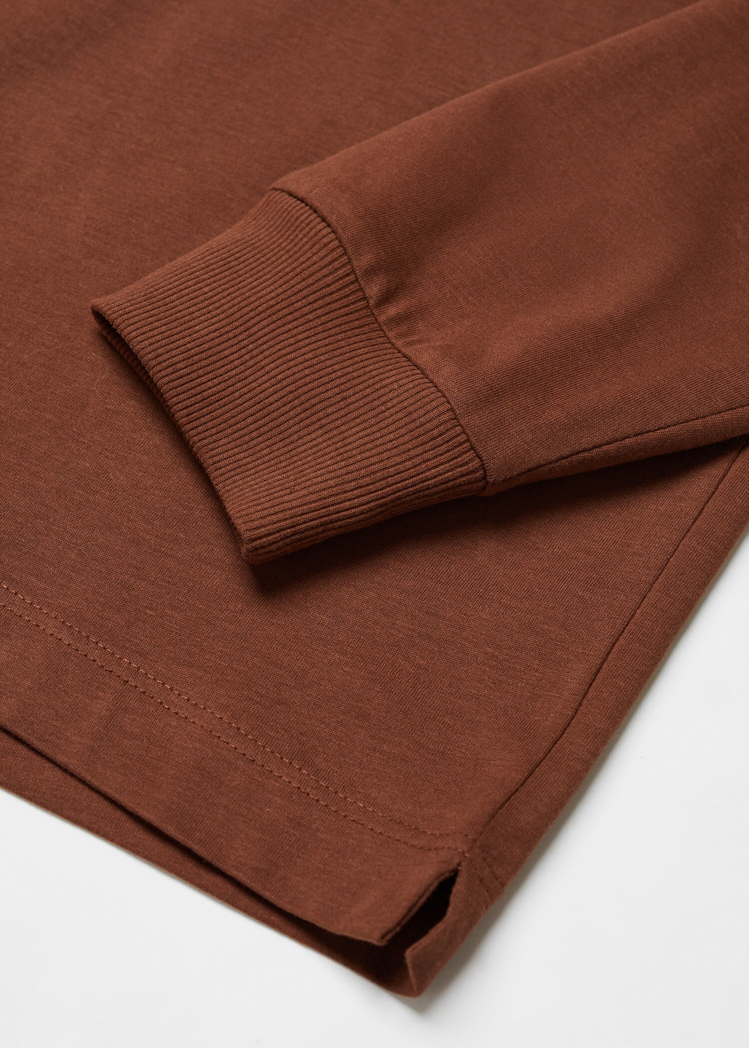 Long-sleeved t-shirt with pocket - Details of the article 8