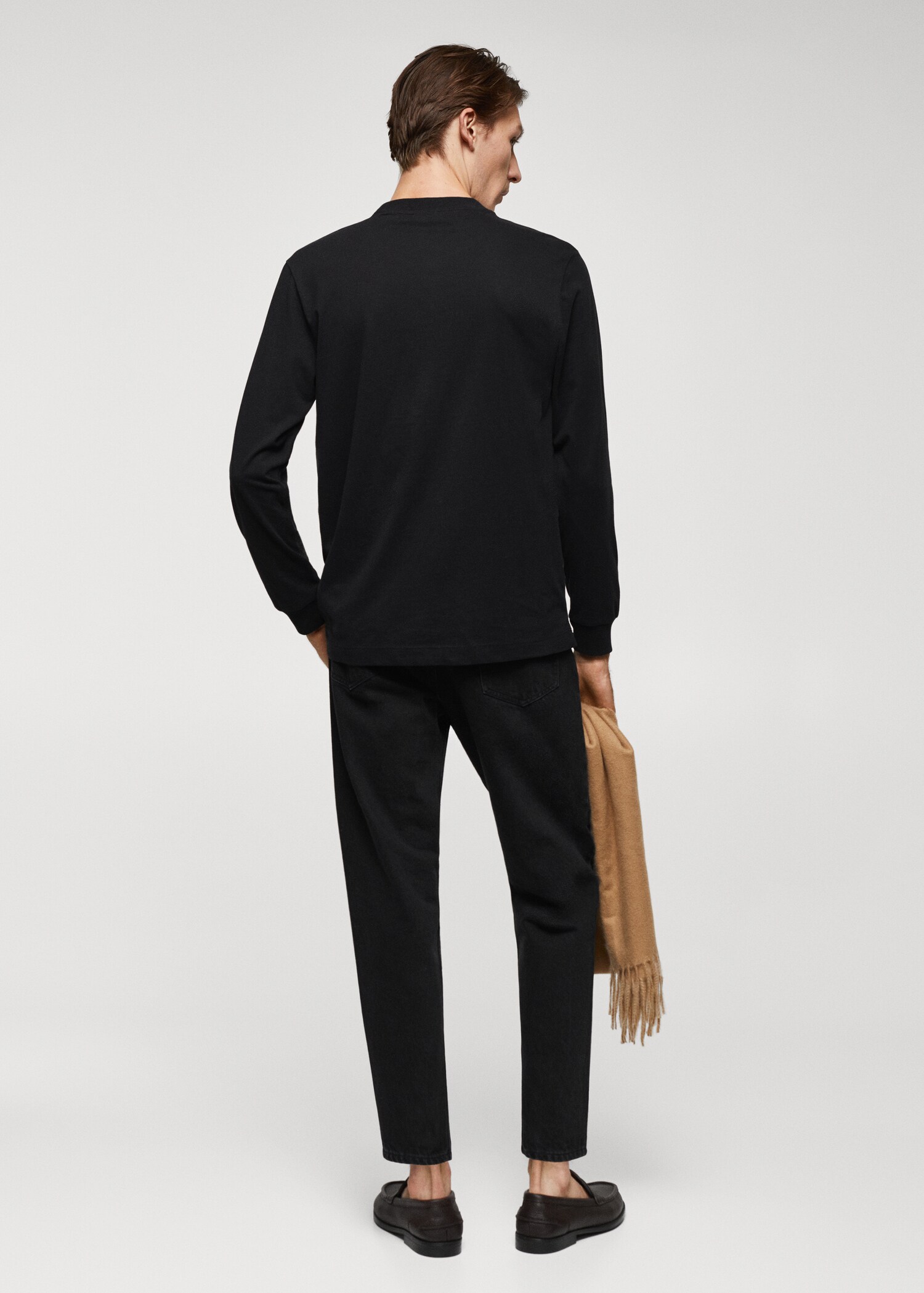 Long-sleeved t-shirt with pocket - Reverse of the article