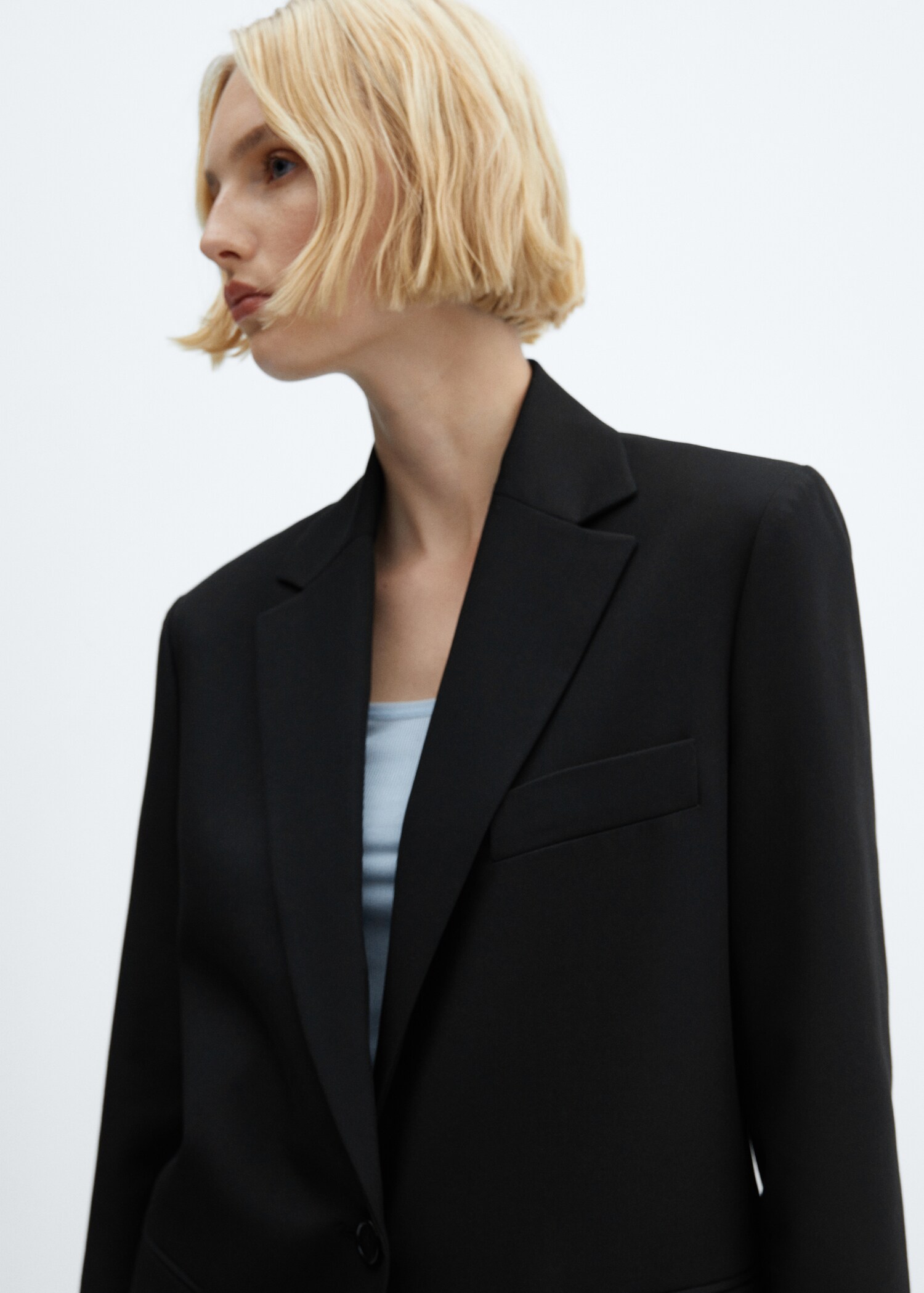Blazer com estrutura e lapelas - Pormenor do artigo 1