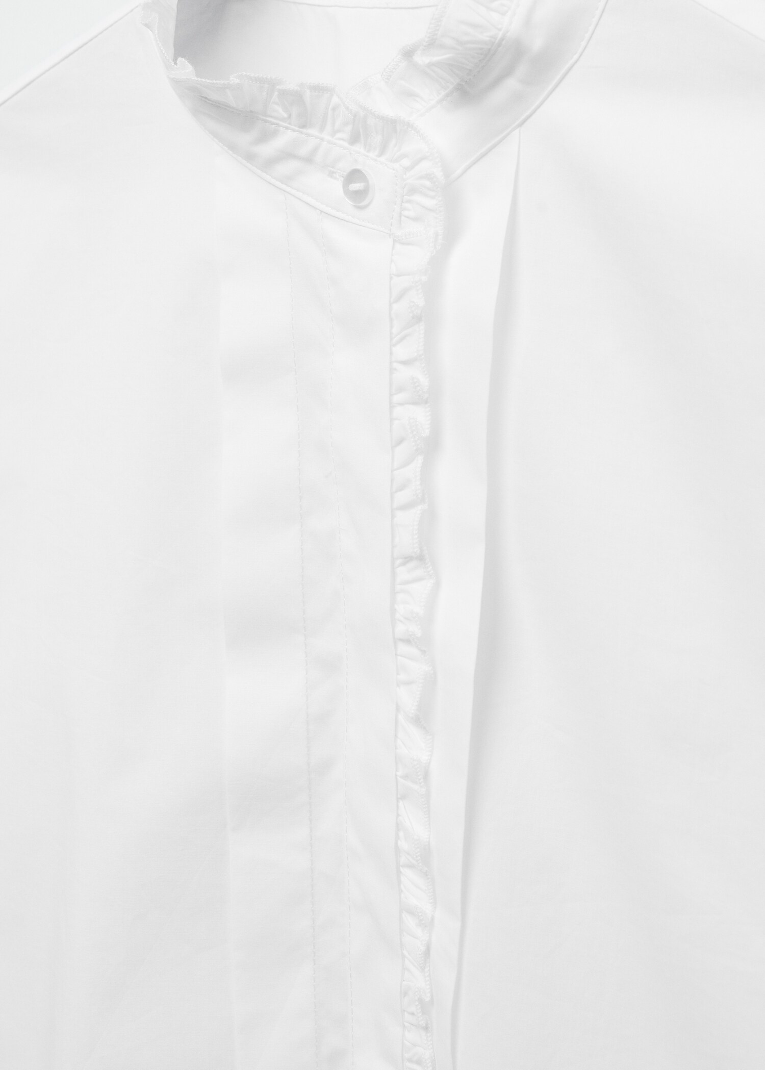 Shirt with frilly trim - Detaliu al articolului 8