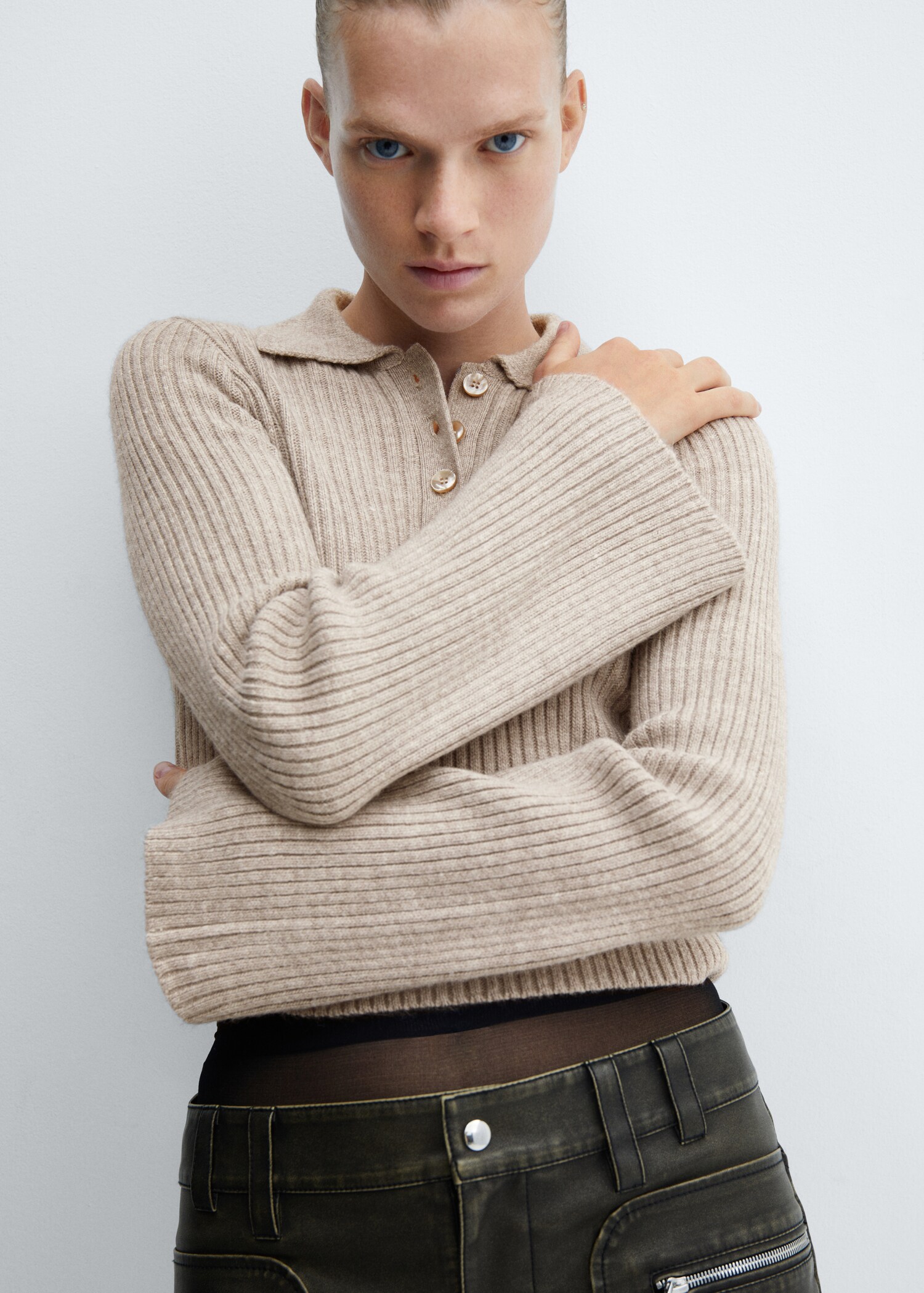 Polo-neck sweater with flared sleeves  - Details of the article 2