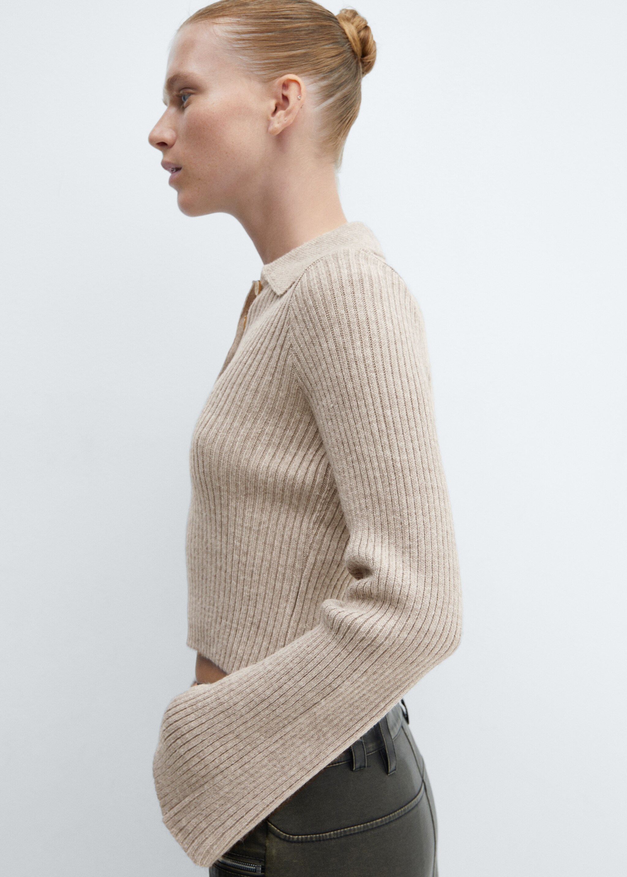 Polo-neck sweater with flared sleeves  - Details of the article 4
