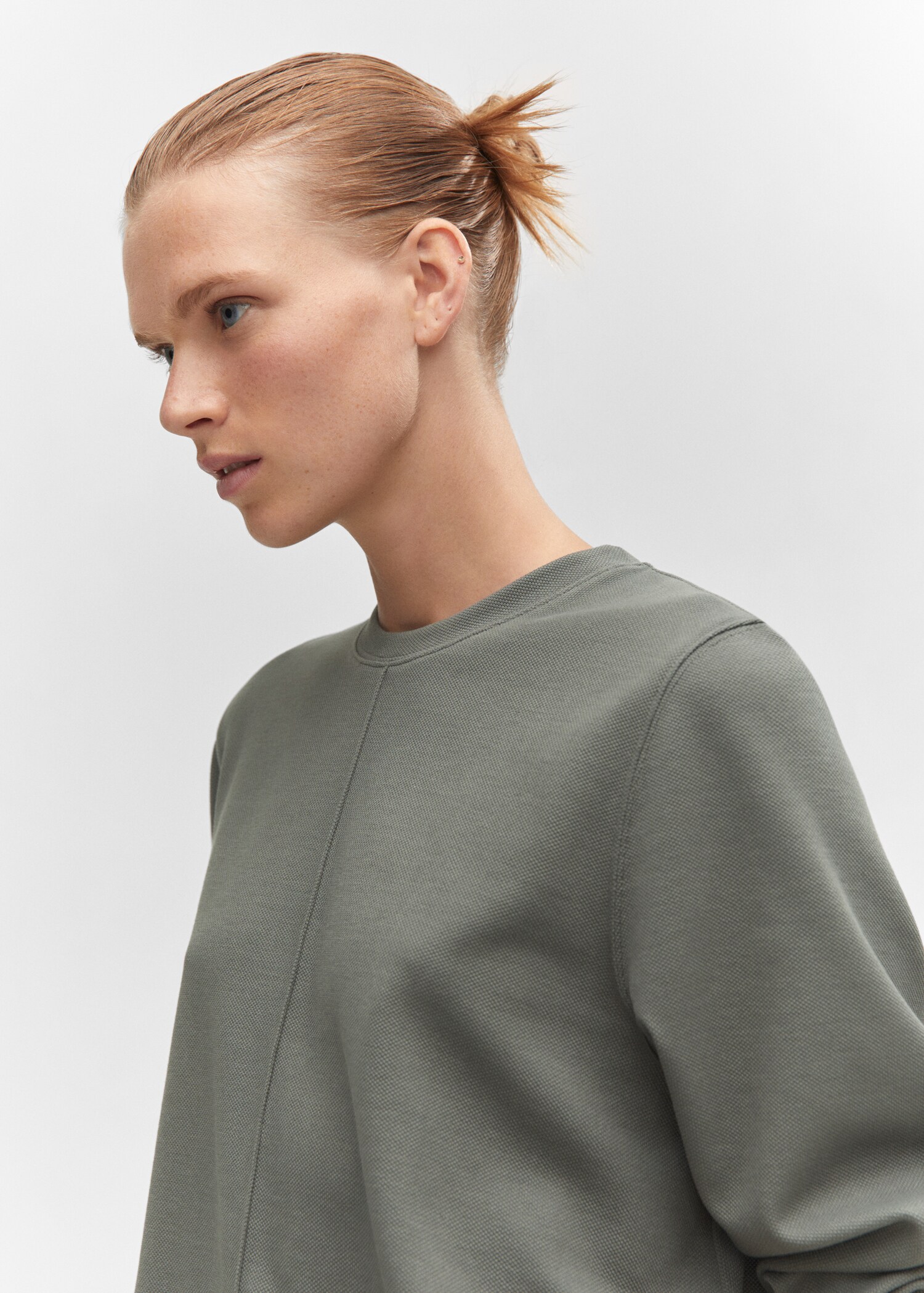 Decorative stitching sweatshirt - Детальніше про товар 1
