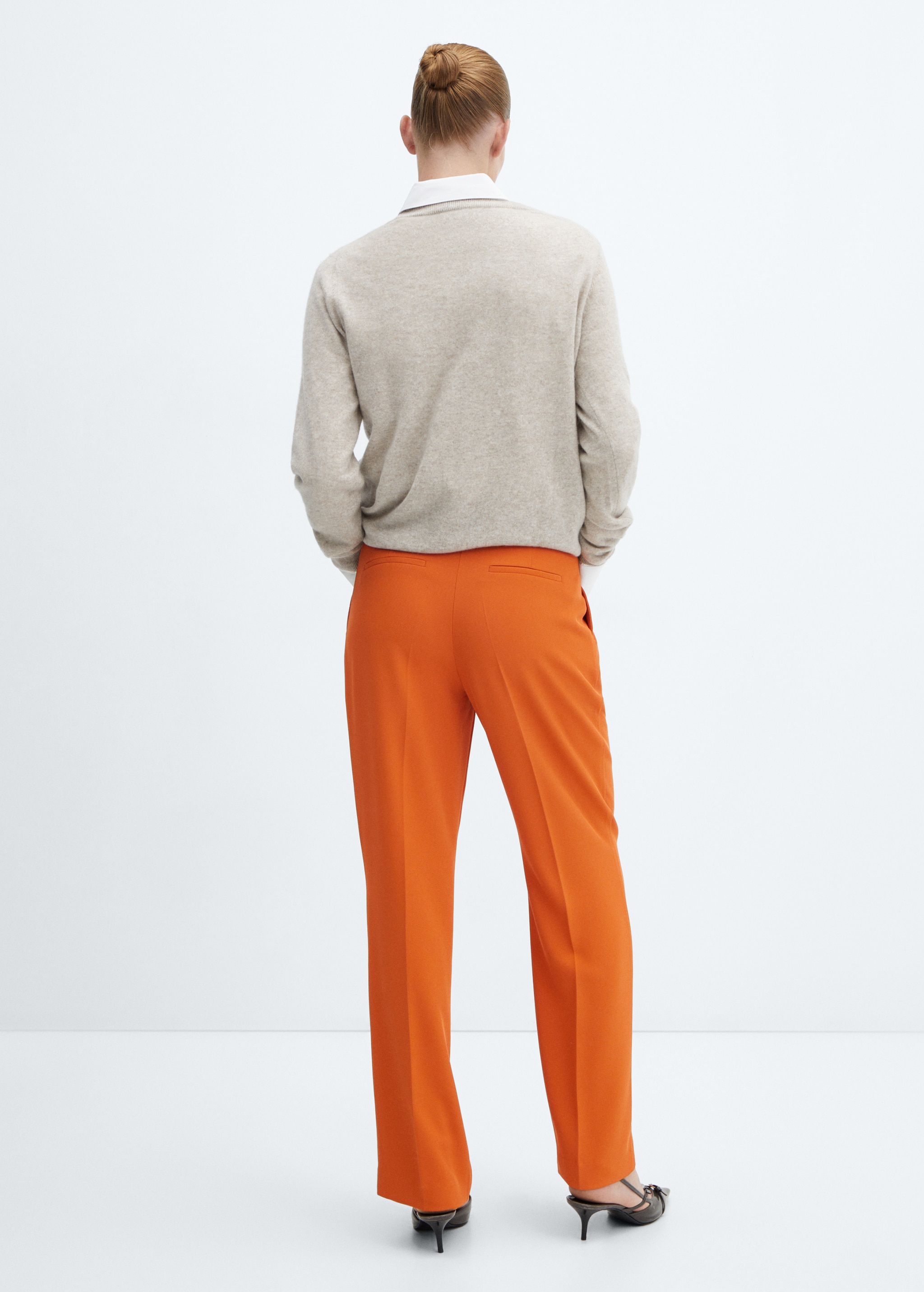 Pleat straight trousers - Reverse of the article
