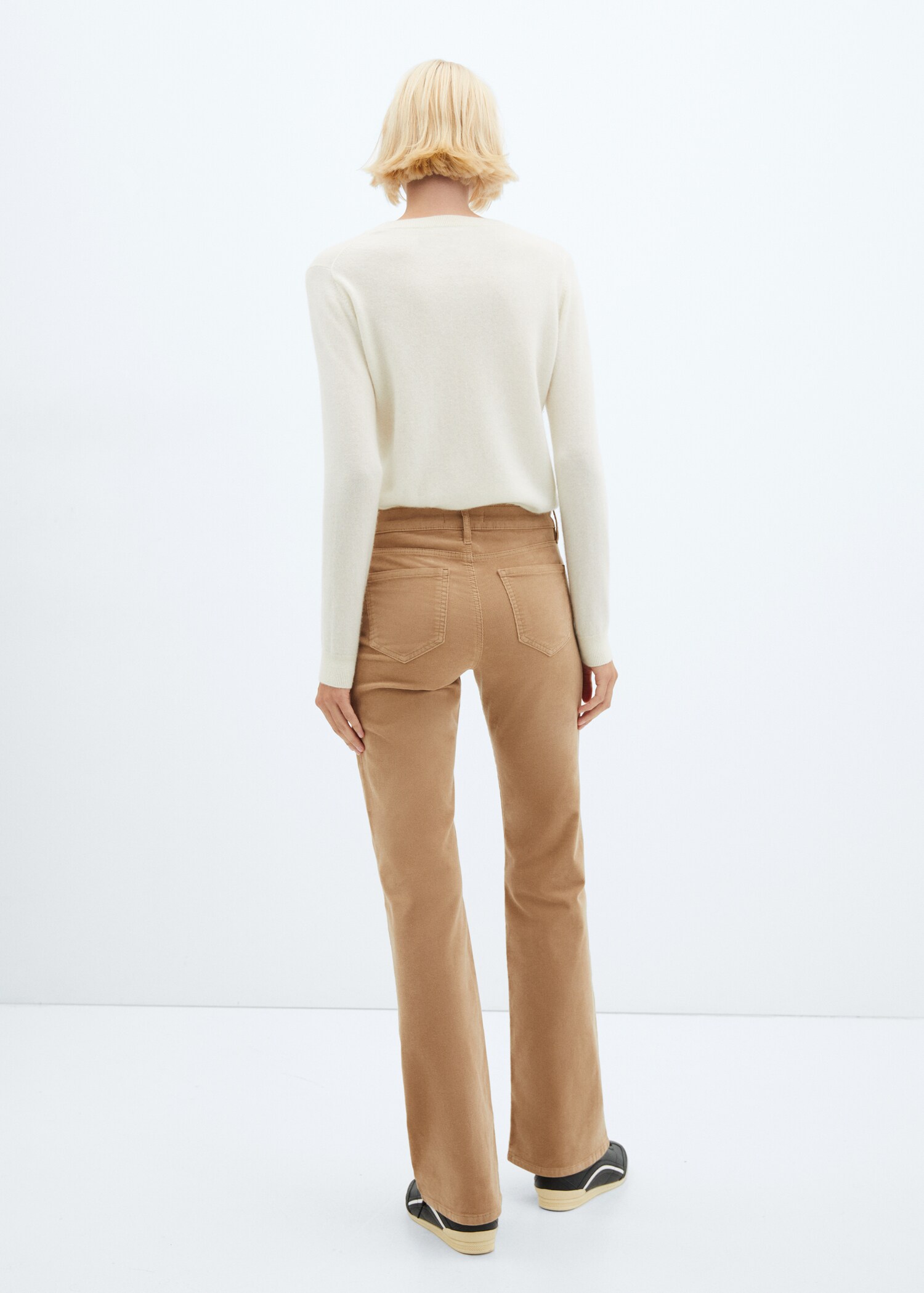 Pantalon flare taille normale velours côtelé - Verso de l’article
