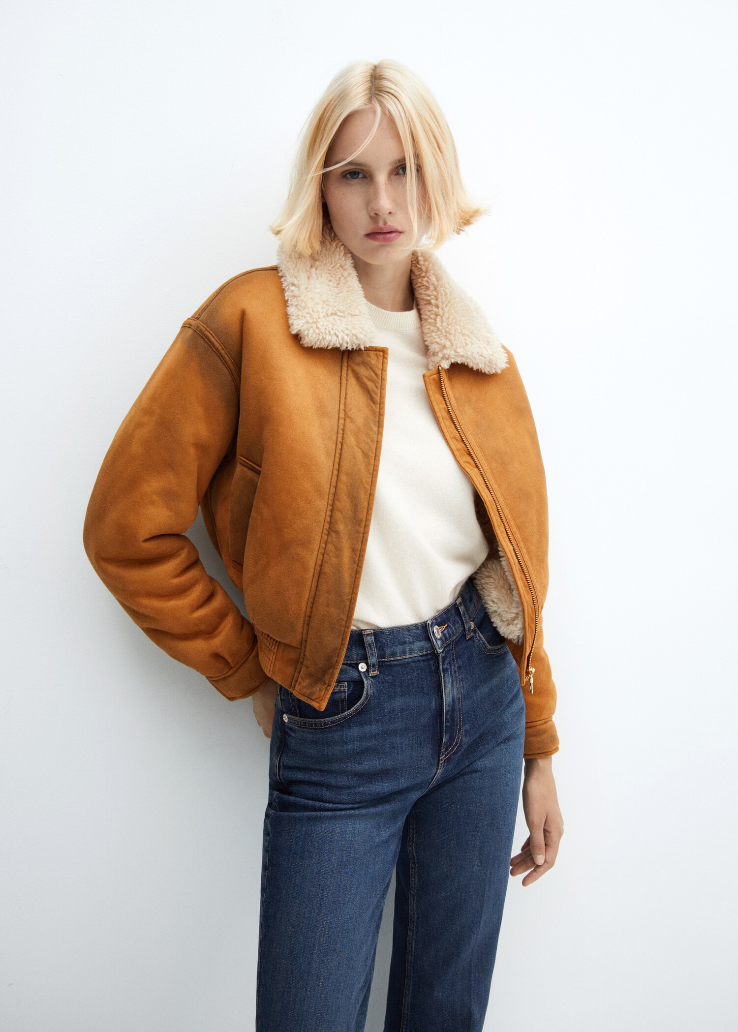 Veste imitation mouton retourné effet usé - Plan moyen