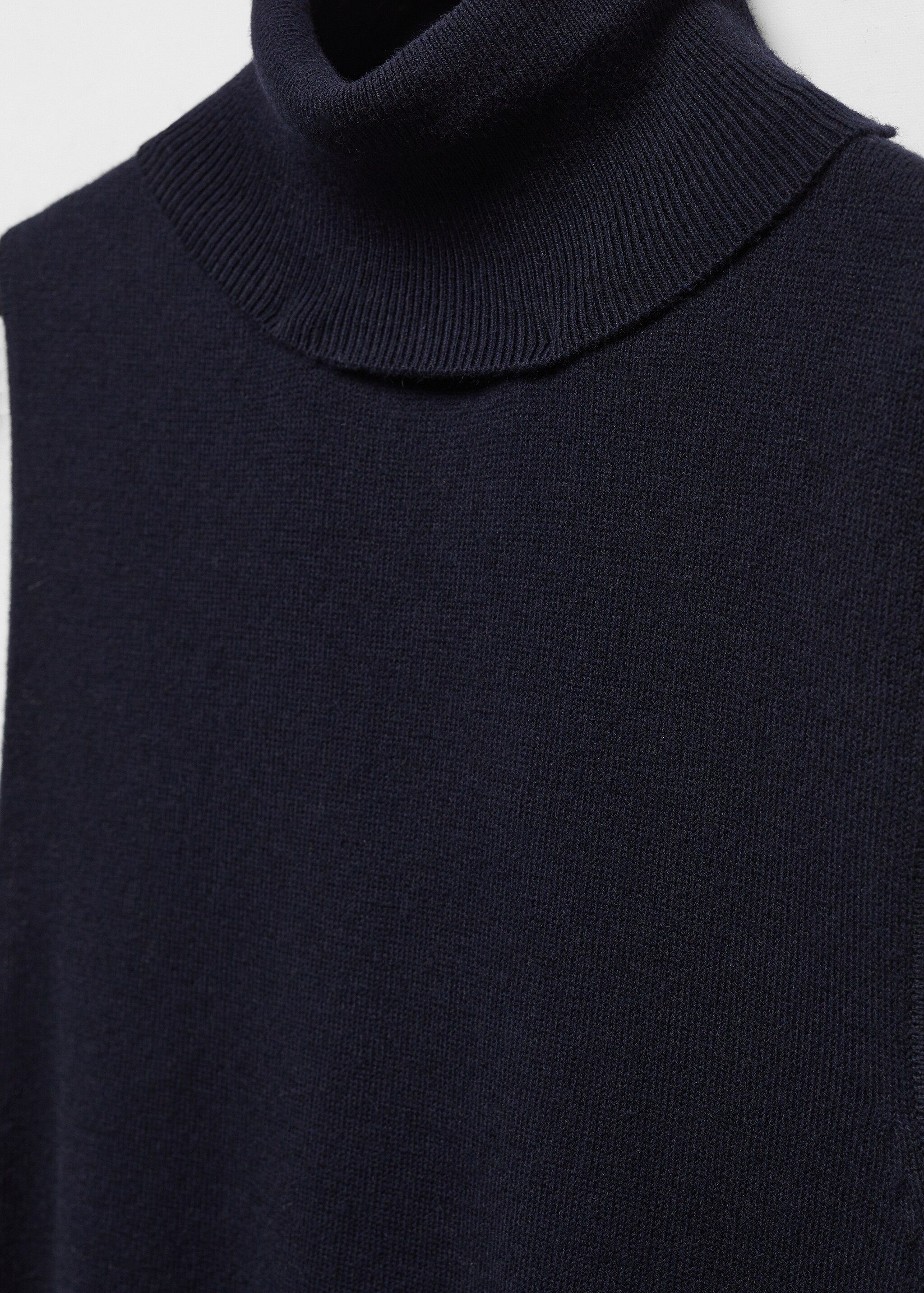 Turtleneck knitted top - Details of the article 8