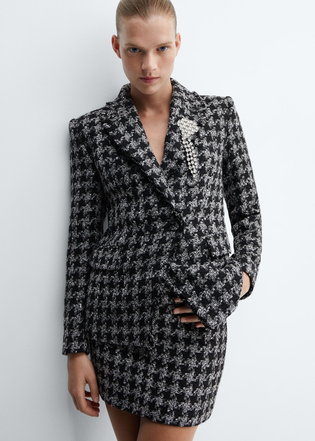 Veste tweed broche Femme MANGO France La Reunion