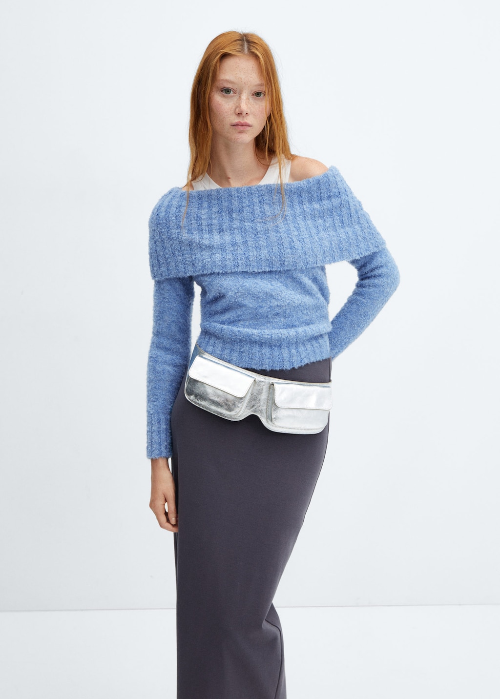 Off-the-shoulder knitted sweater