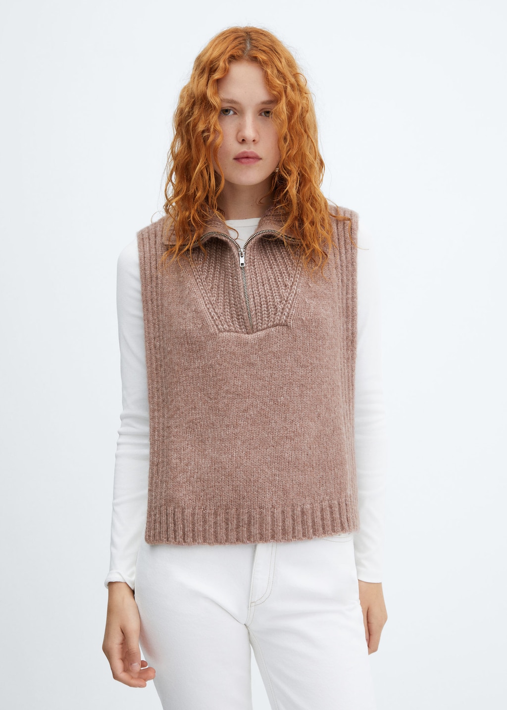 Open sided gilet with zip neck MANGO
