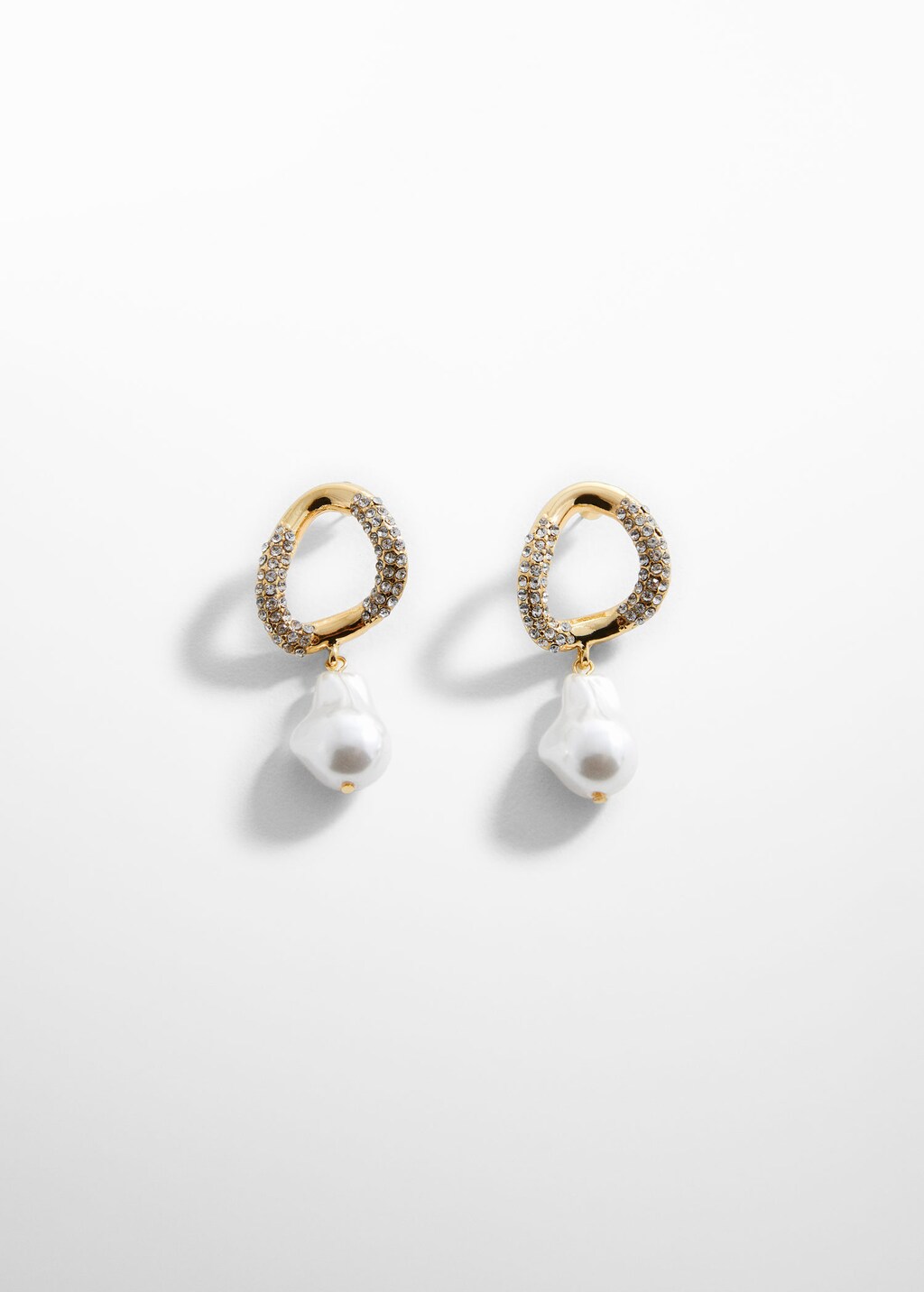 Mango pearl sale earrings