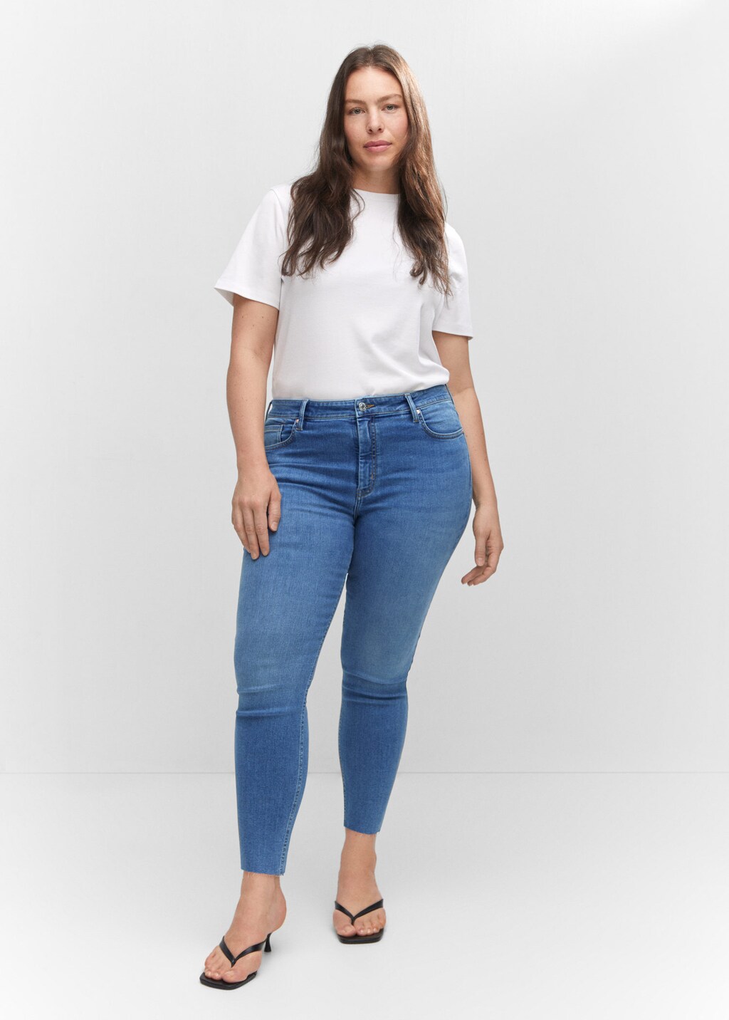 Mango isa cheap skinny cropped