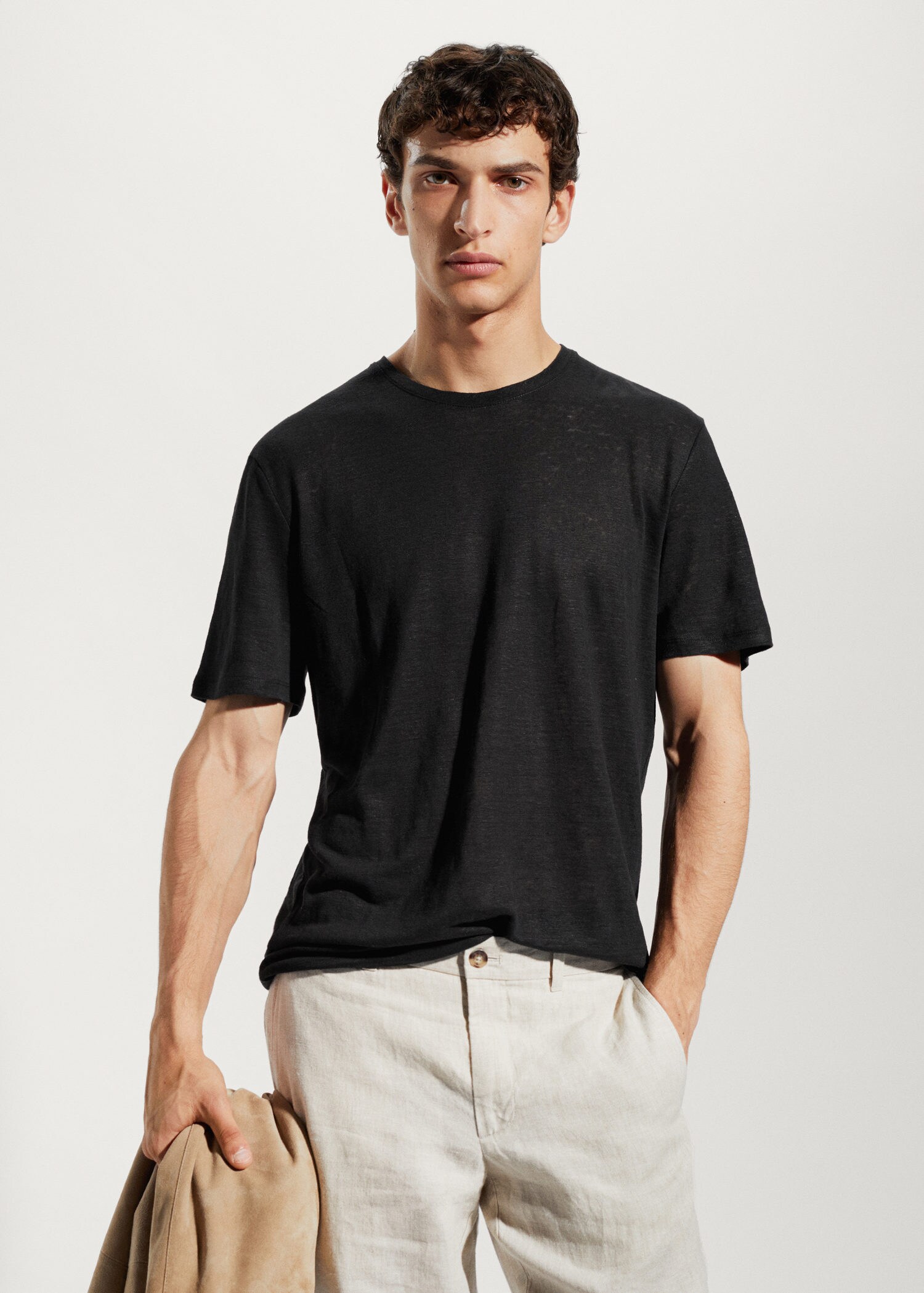 100% linen slim-fit t-shirt | MANGO